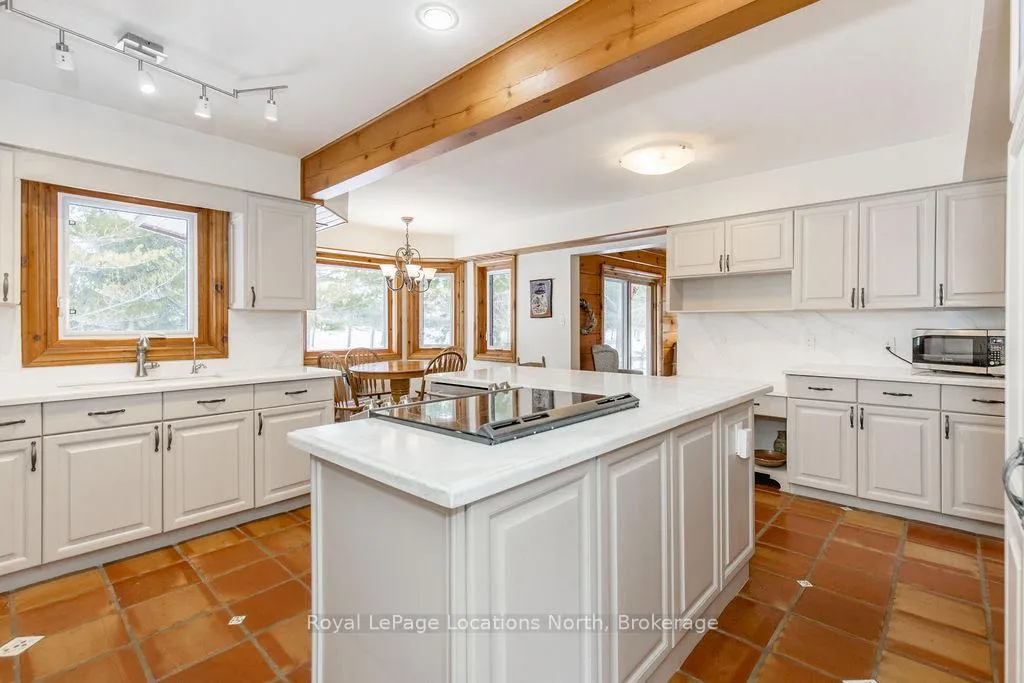 Photo 6 of 59 Wasaga Sands Drive, Wasaga Beach — HOMEH