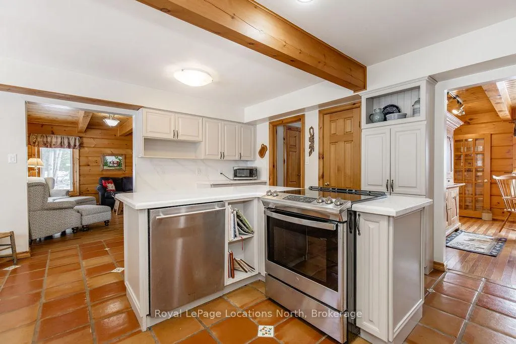 Photo 9 of 59 Wasaga Sands Drive, Wasaga Beach — HOMEH