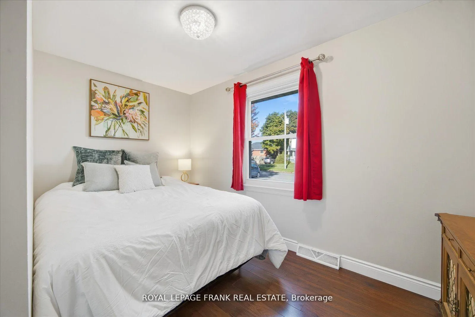 Photo 12 of 1186 Ravine Road, Oshawa, Lakeview — HOMEH