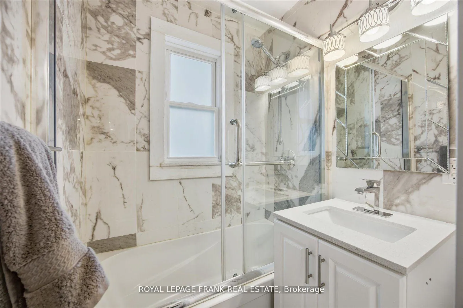 Photo 13 of 1186 Ravine Road, Oshawa, Lakeview — HOMEH