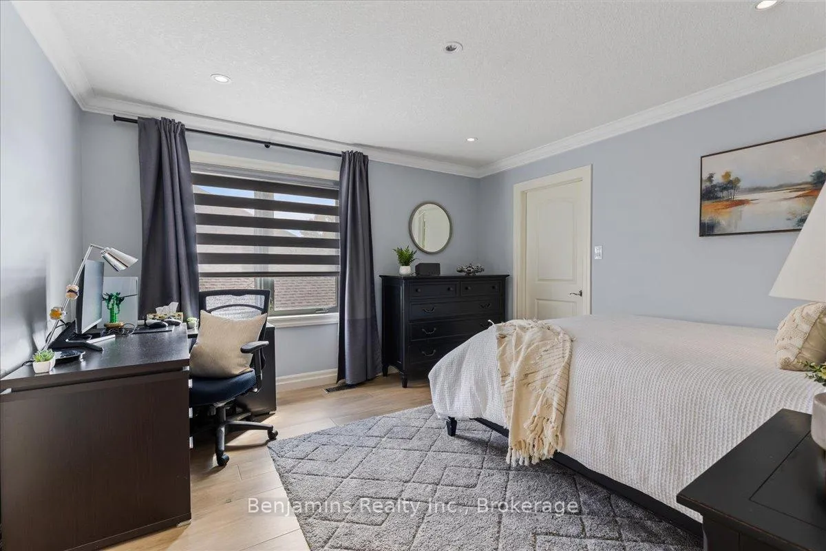 Photo 30 of 237 River Birch Street, Kitchener — HOMEH