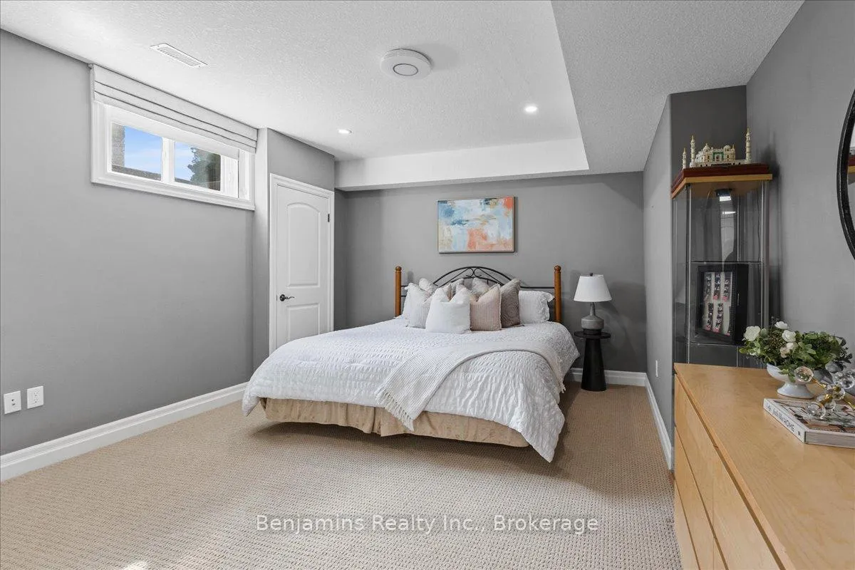 Photo 37 of 237 River Birch Street, Kitchener — HOMEH