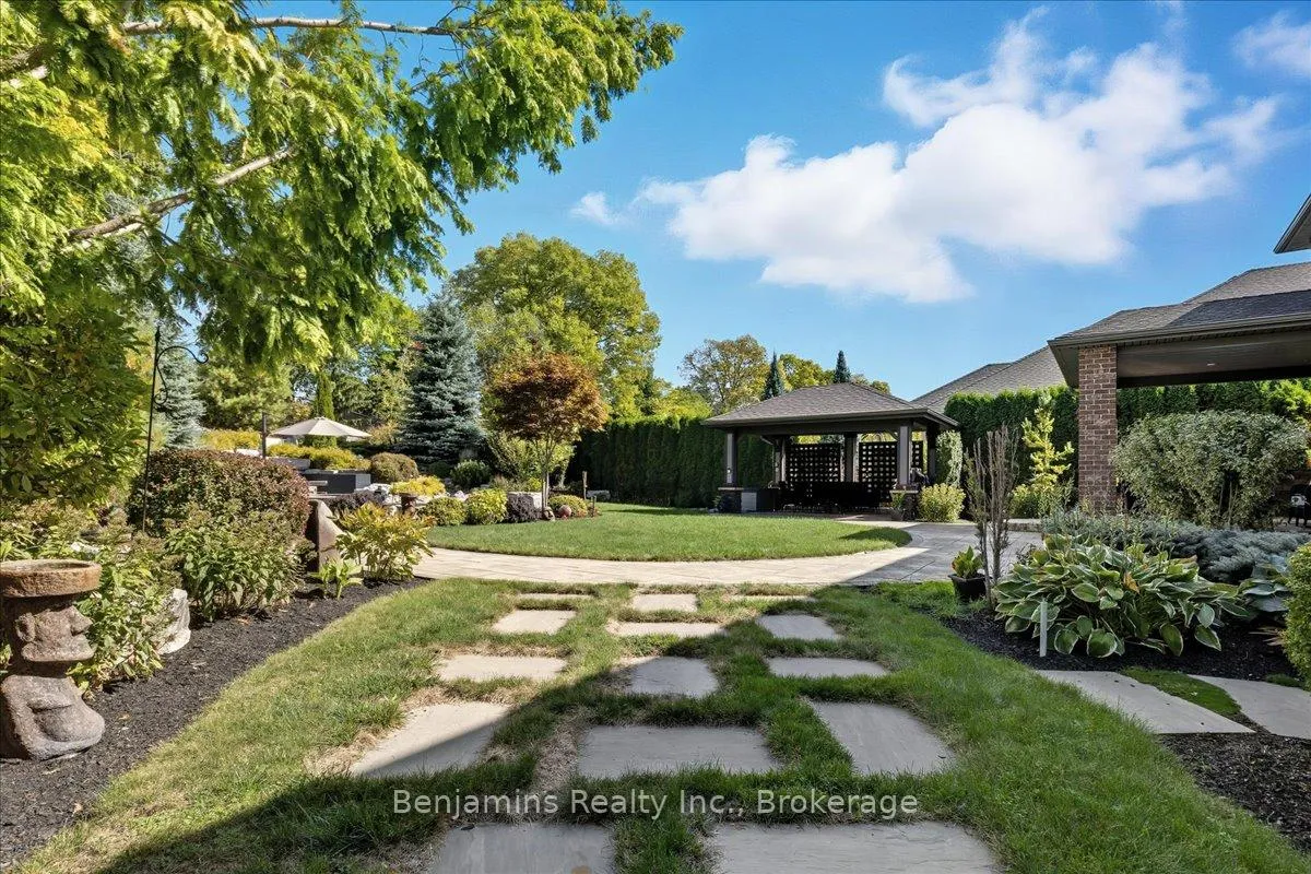 Photo 40 of 237 River Birch Street, Kitchener — HOMEH