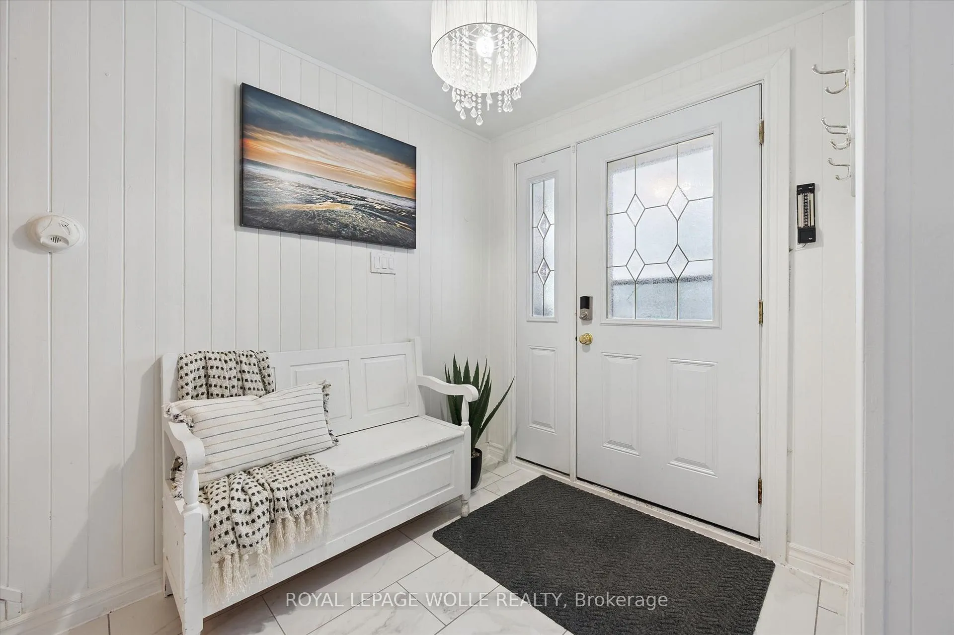 Photo 5 of 11 Ingleside Drive, Kitchener, Victoria Hills — HOMEH