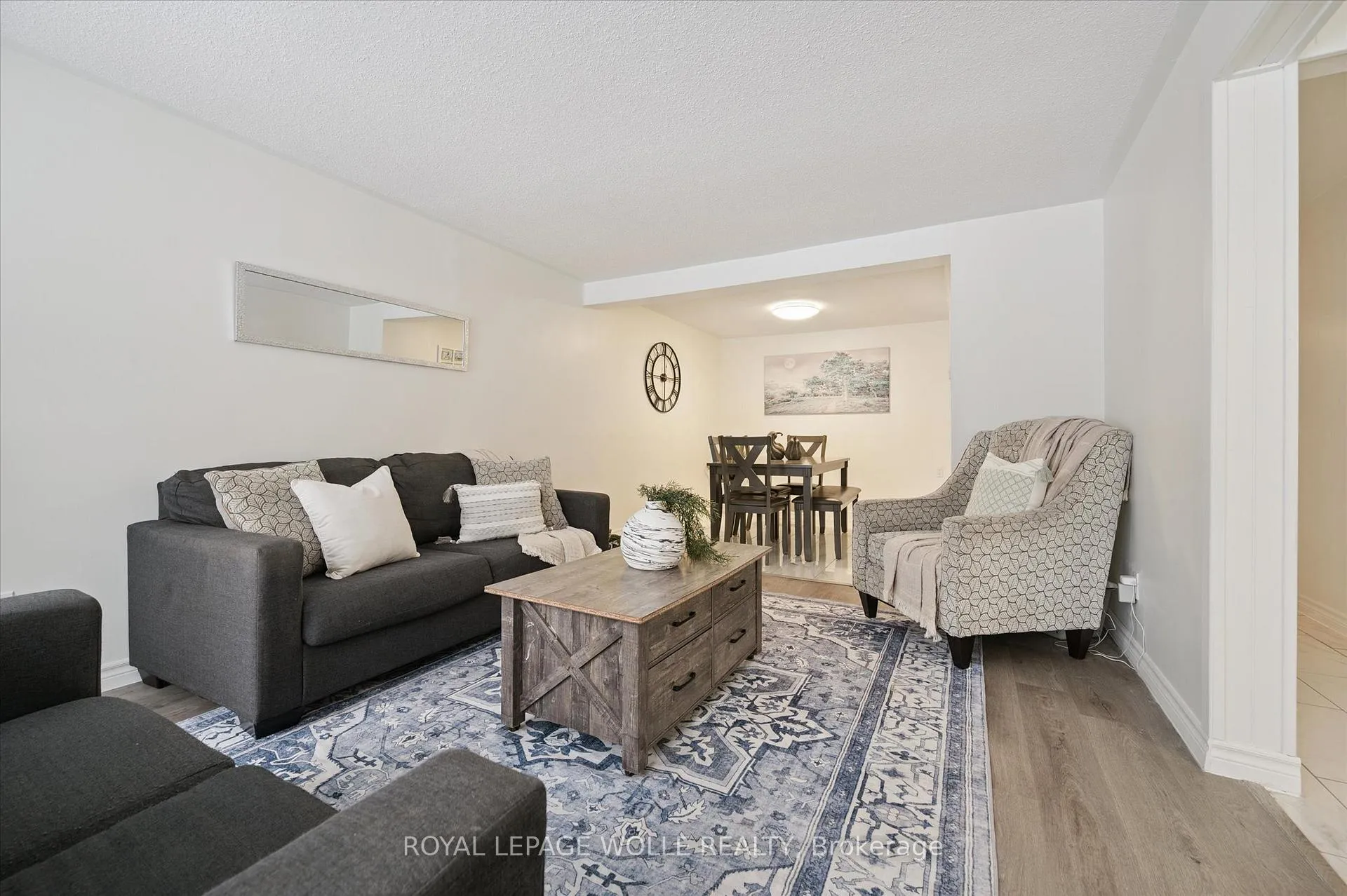 Photo 9 of 11 Ingleside Drive, Kitchener, Victoria Hills — HOMEH
