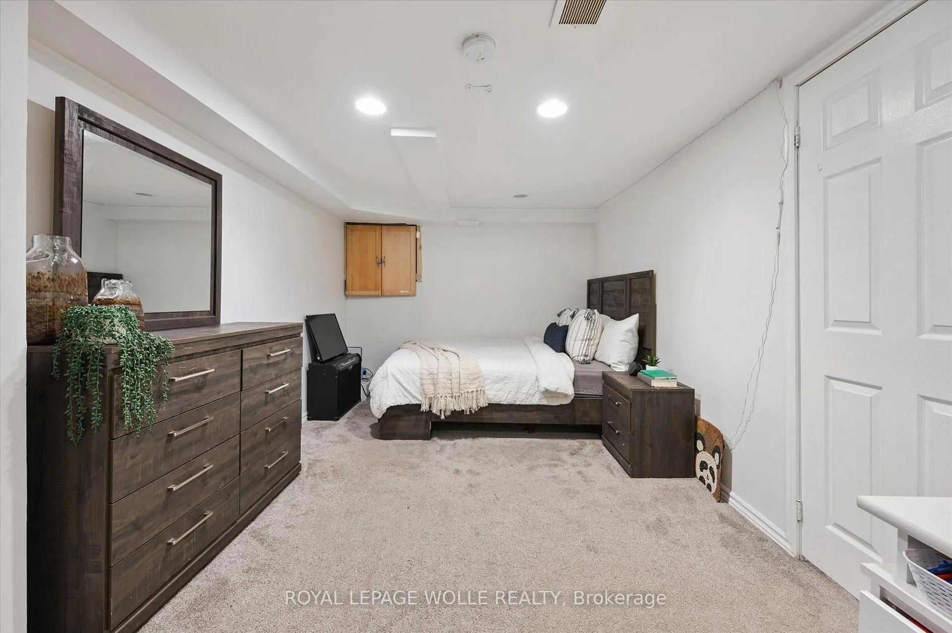 Photo 36 of 11 Ingleside Drive, Kitchener, Victoria Hills — HOMEH