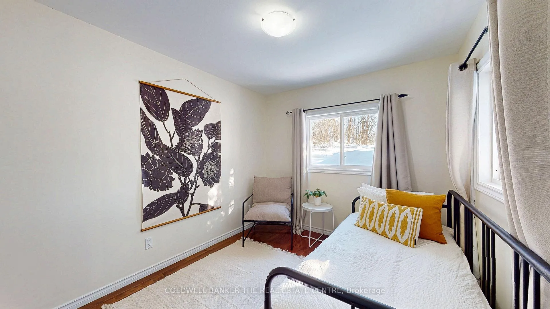 Photo 13 of 135 Simcoe Street, Orillia — HOMEH