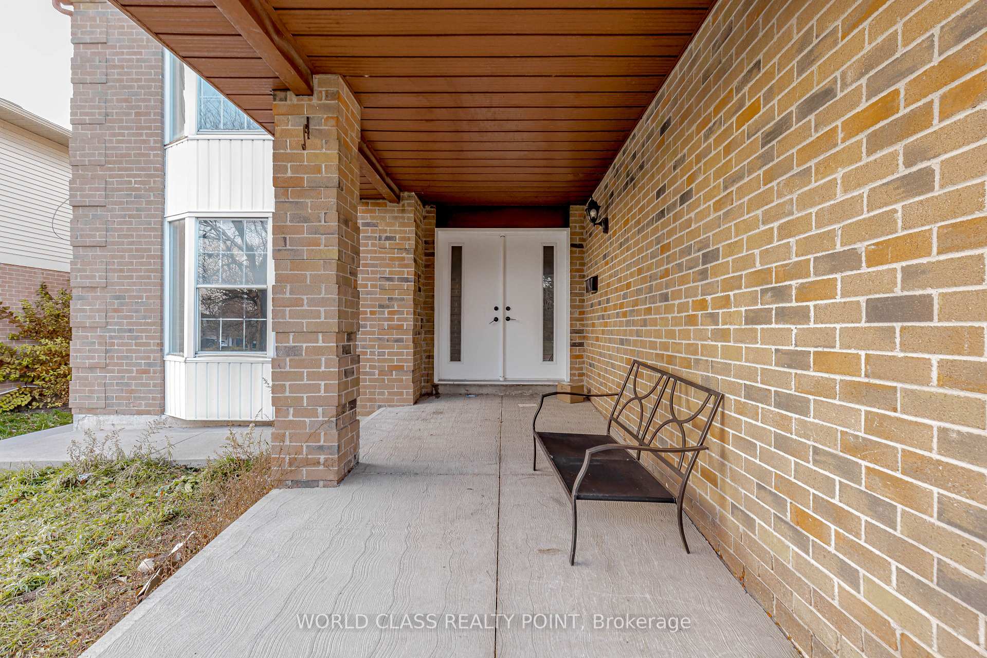 Photo 2 of 76 Moffatt Avenue, Brampton, Fletcher's West — HOMEH