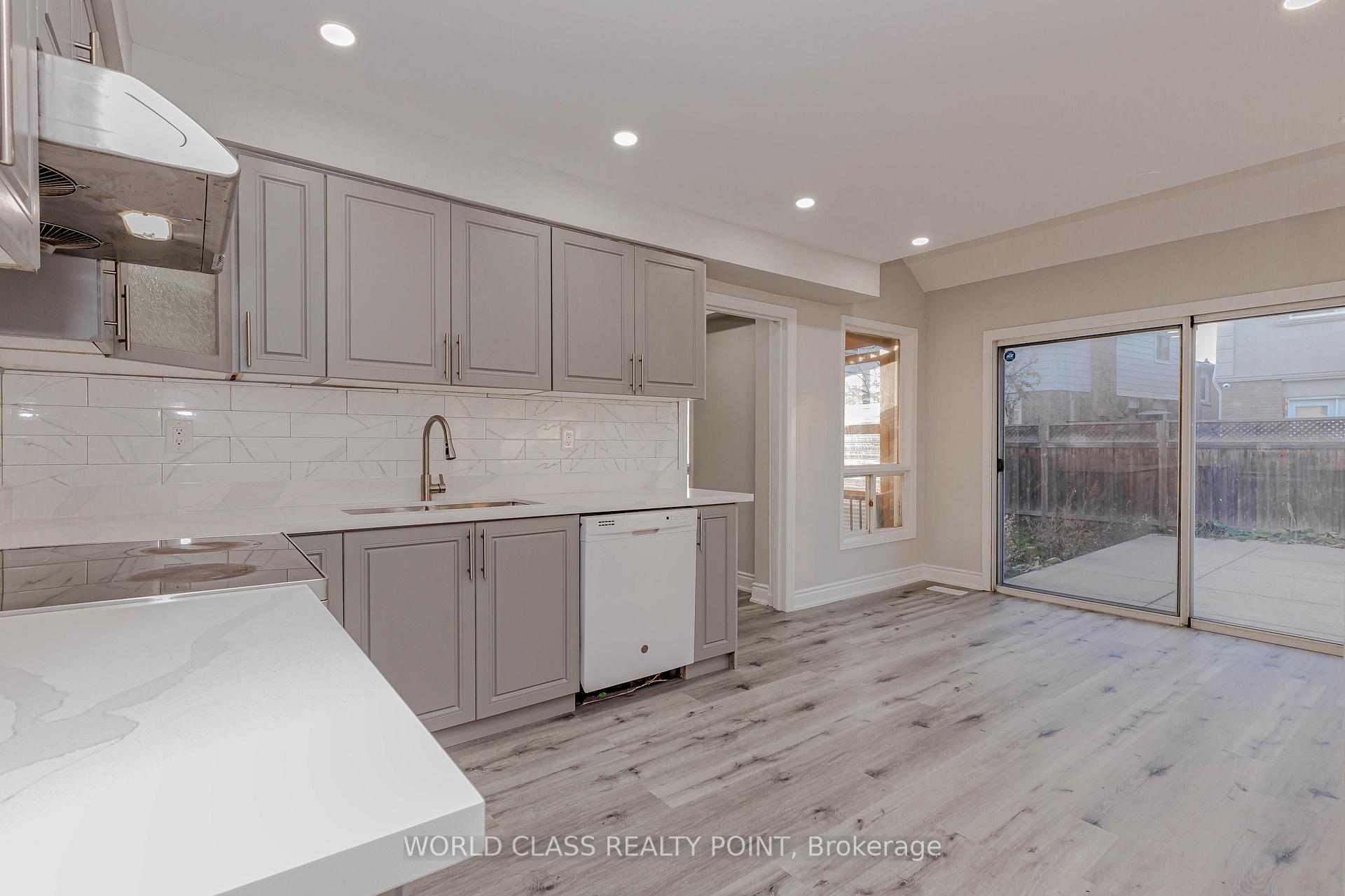 Photo 14 of 76 Moffatt Avenue, Brampton, Fletcher's West — HOMEH