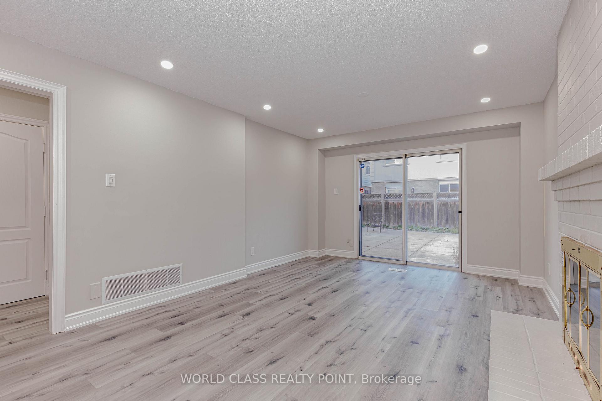 Photo 16 of 76 Moffatt Avenue, Brampton, Fletcher's West — HOMEH