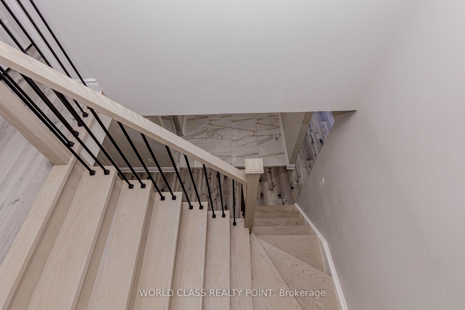Photo 19 of 76 Moffatt Avenue, Brampton, Fletcher's West — HOMEH