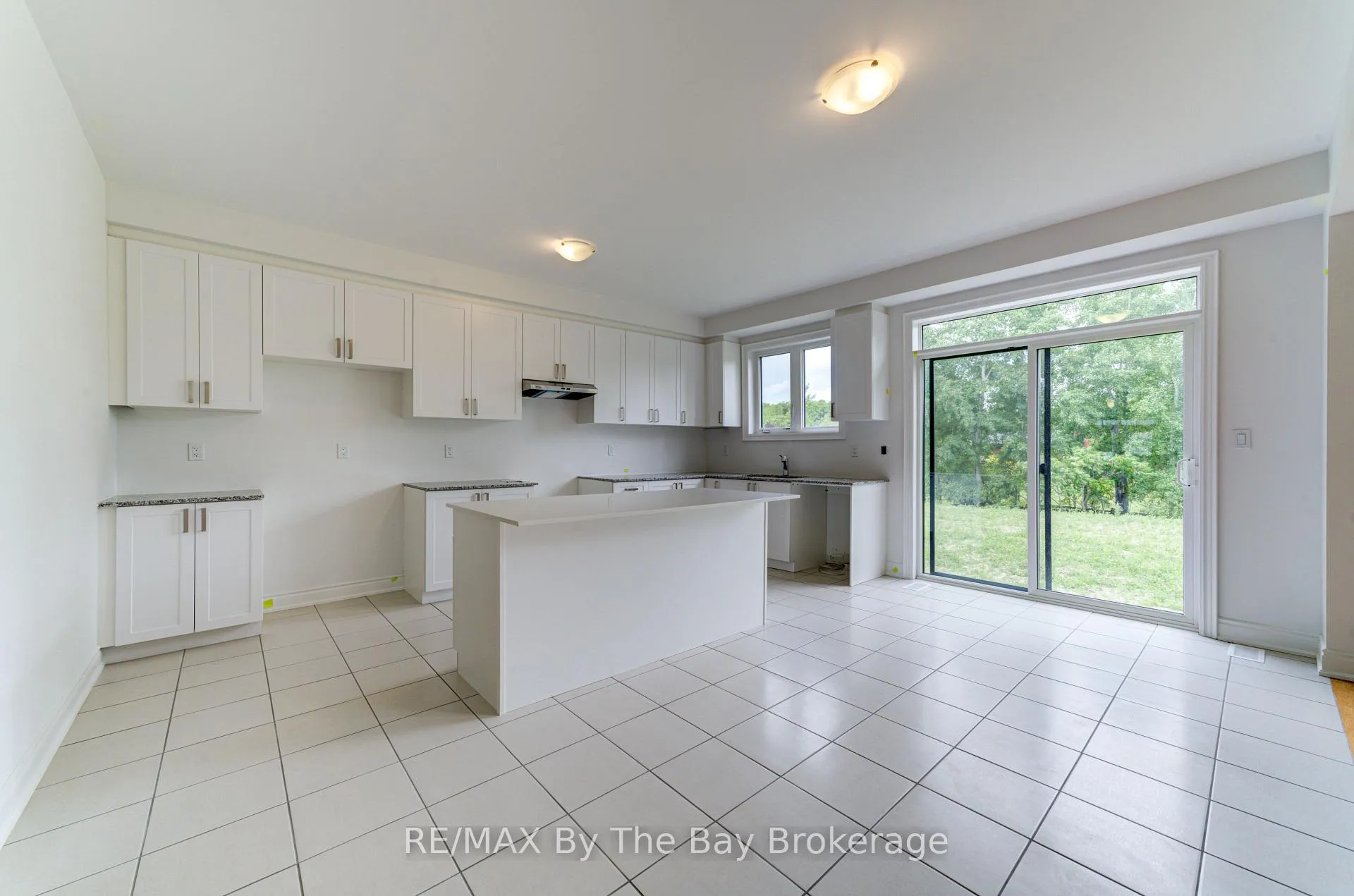 Photo 15 of 12 Misty Ridge Road, Wasaga Beach — HOMEH