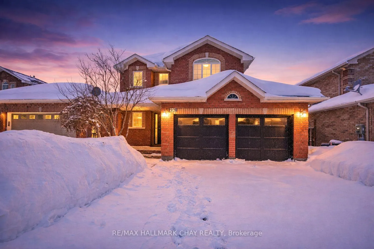Photo 1 of 32 Bloom Crescent, Barrie, Ardagh — HOMEH