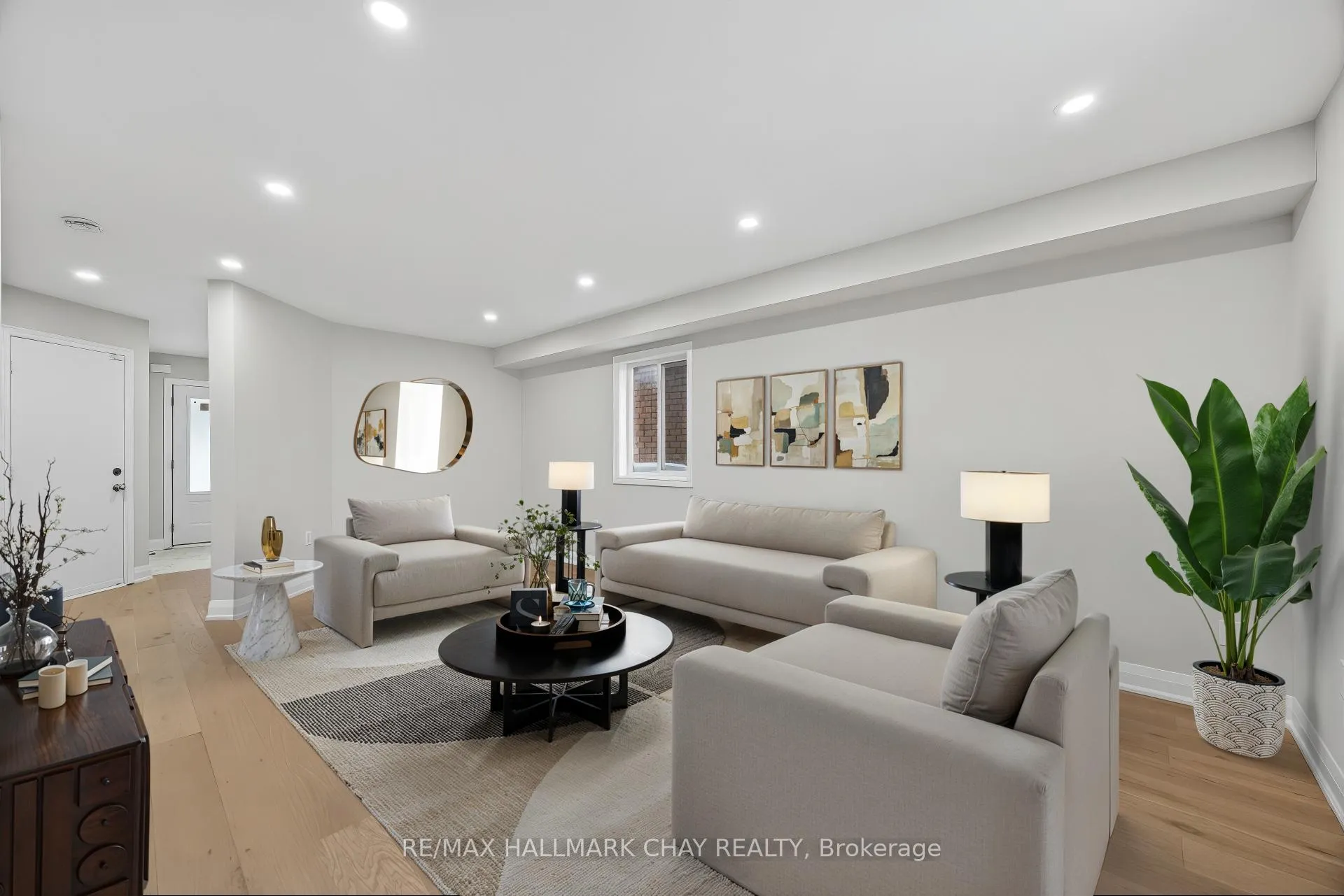 Photo 7 of 32 Bloom Crescent, Barrie, Ardagh — HOMEH