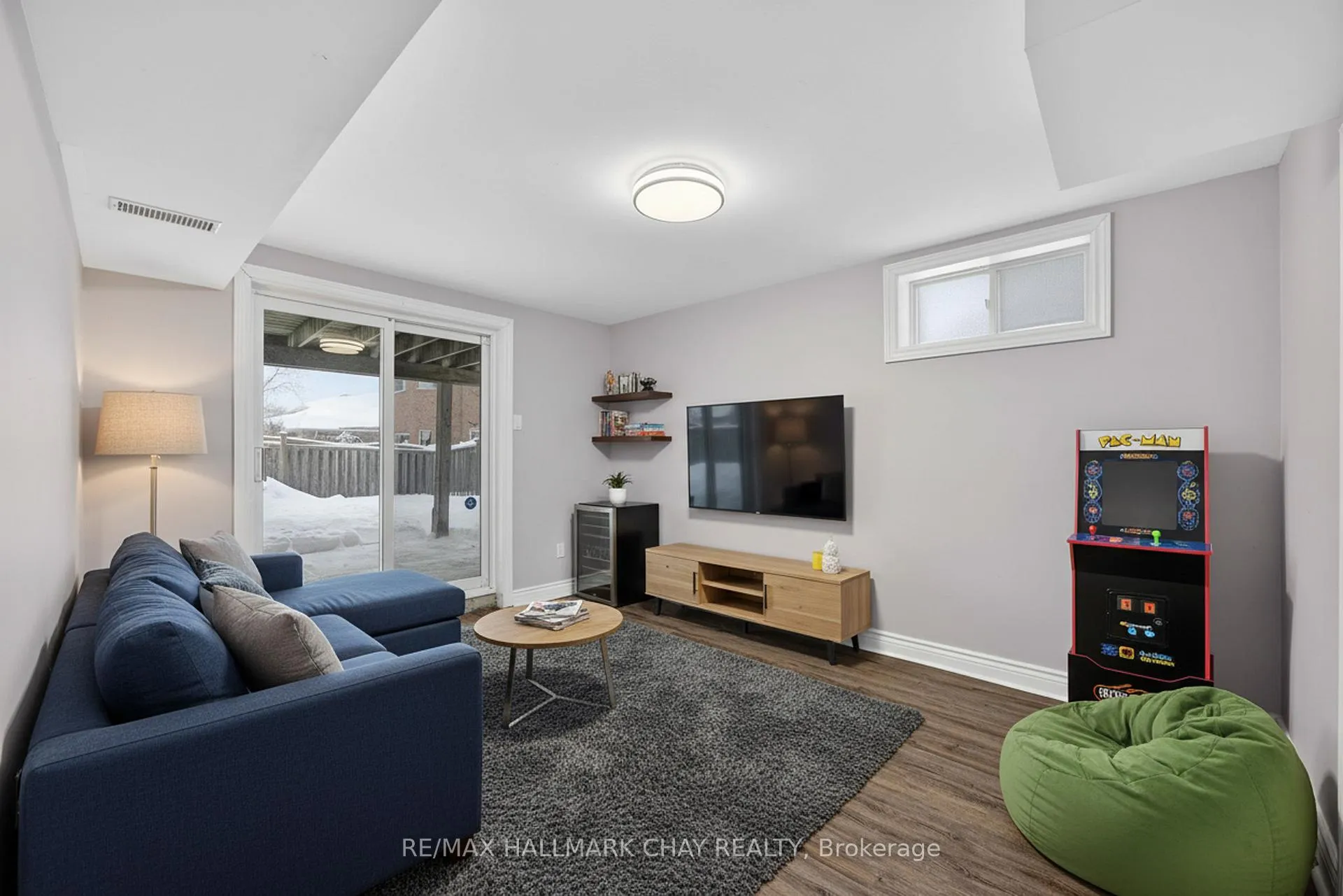 Photo 20 of 32 Bloom Crescent, Barrie, Ardagh — HOMEH
