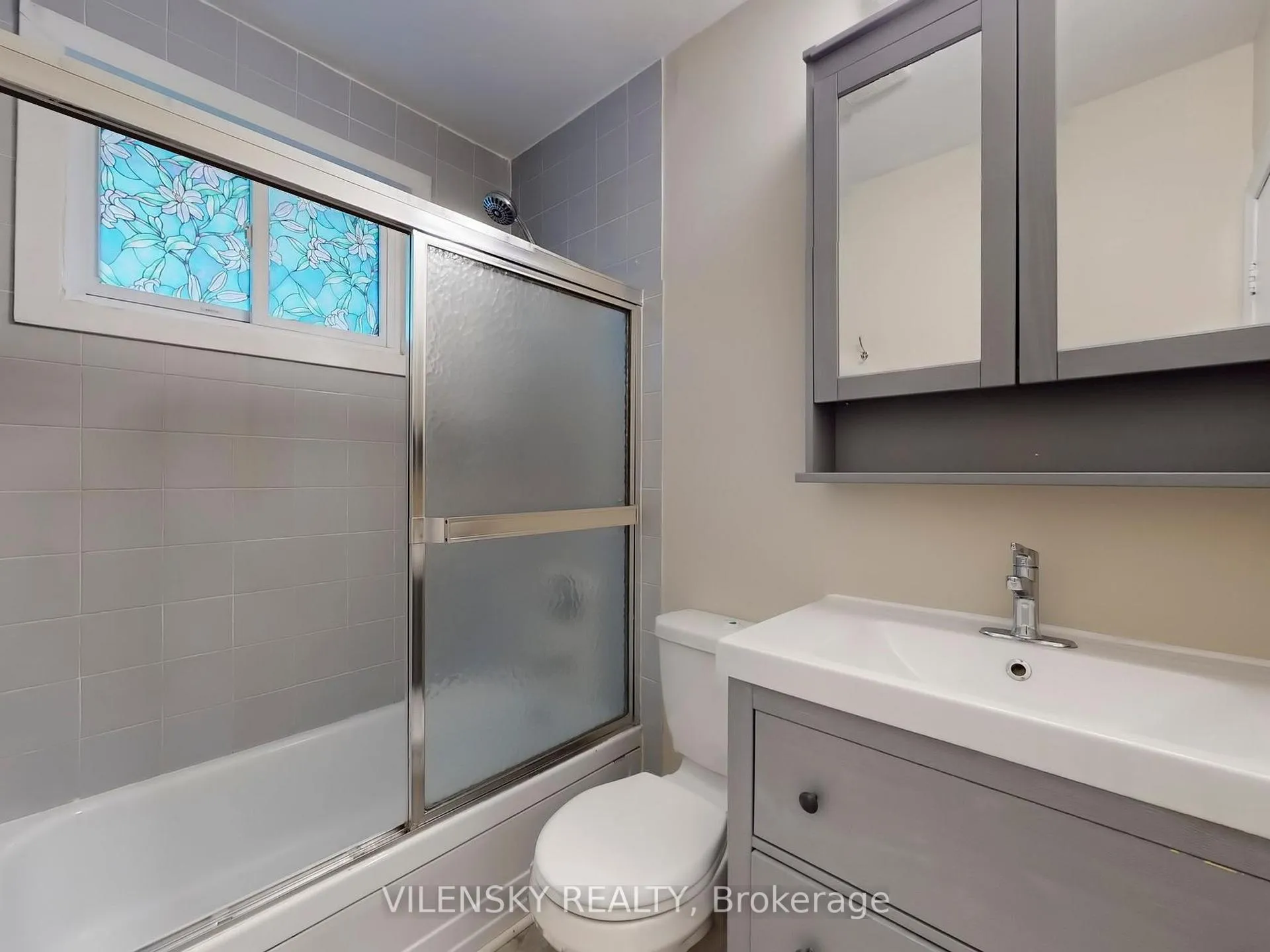 Photo 11 of 333 Rosedale Drive, Whitby, Downtown Whitby — HOMEH