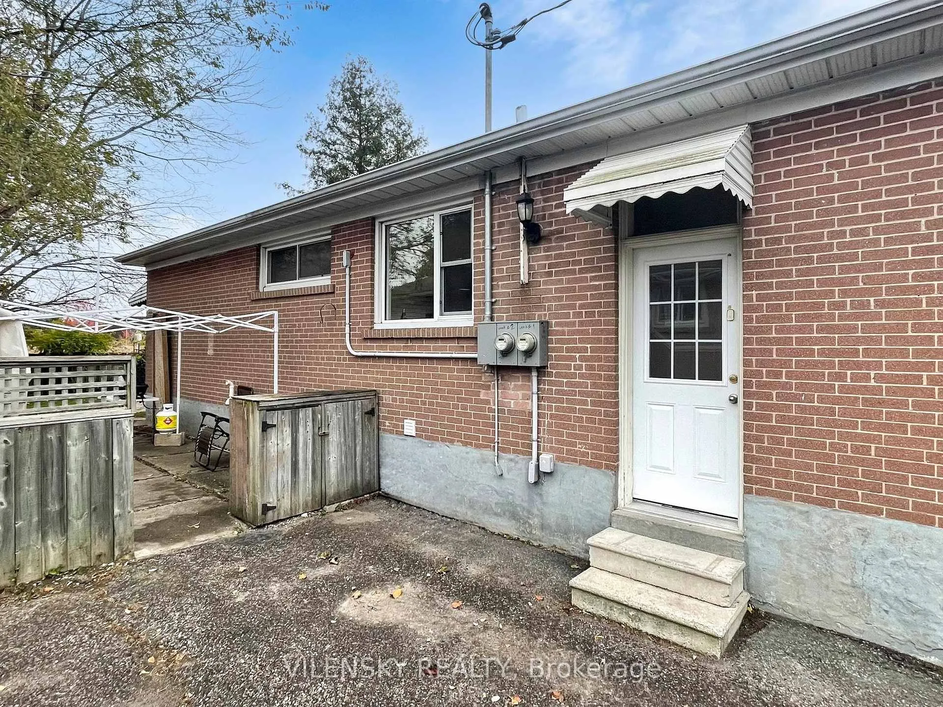 Photo 16 of 333 Rosedale Drive, Whitby, Downtown Whitby — HOMEH