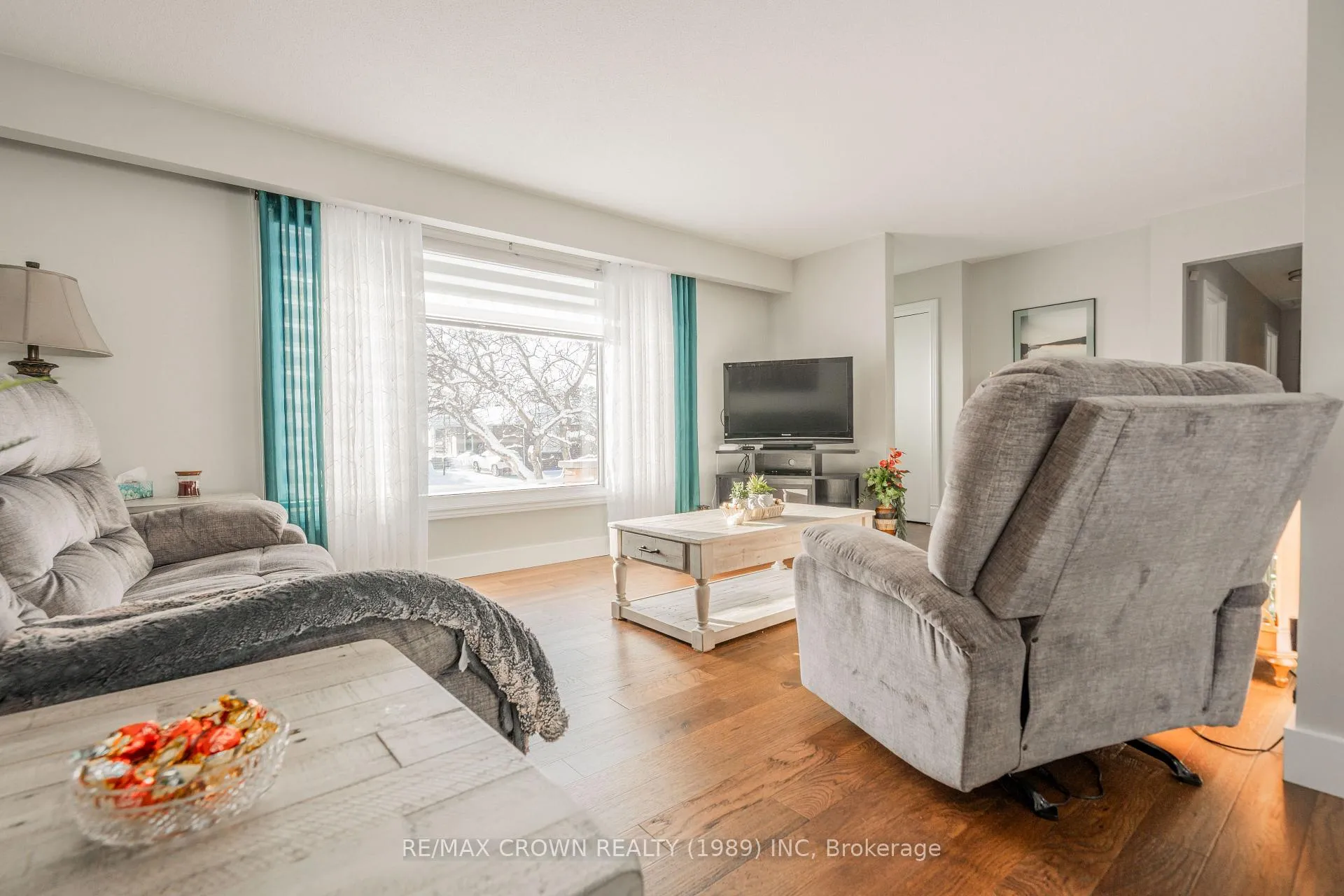 Photo 9 of 37 Clark Street, Kapuskasing — HOMEH