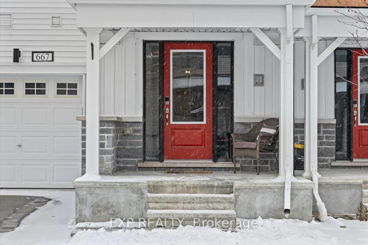 Photo 2 of 667 Cygnus Street, Ottawa, Barrhaven - Half Moon Bay — HOMEH