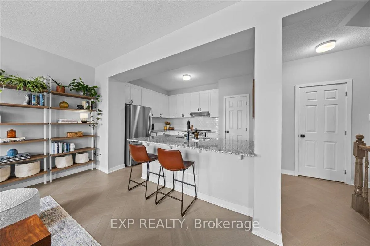 Photo 7 of 667 Cygnus Street, Ottawa, Barrhaven - Half Moon Bay — HOMEH