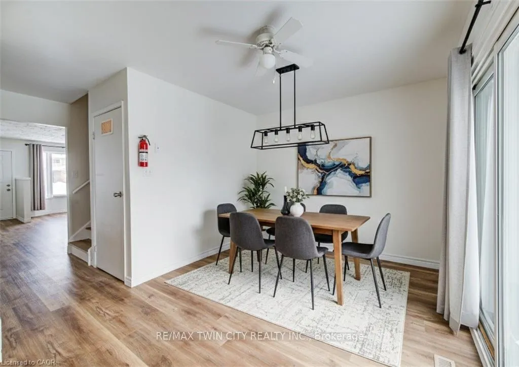 Photo 12 of 839 Doon Village Road, Kitchener — HOMEH