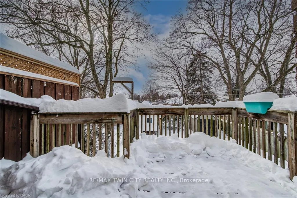 Photo 42 of 839 Doon Village Road, Kitchener — HOMEH