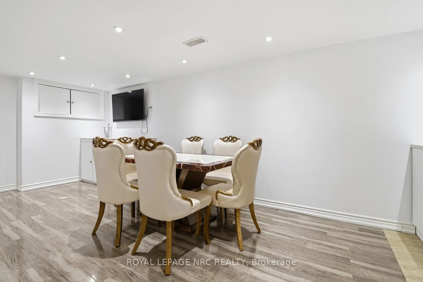 Photo 37 of 6384 Montrose Road, Niagara Falls, West Wood — HOMEH