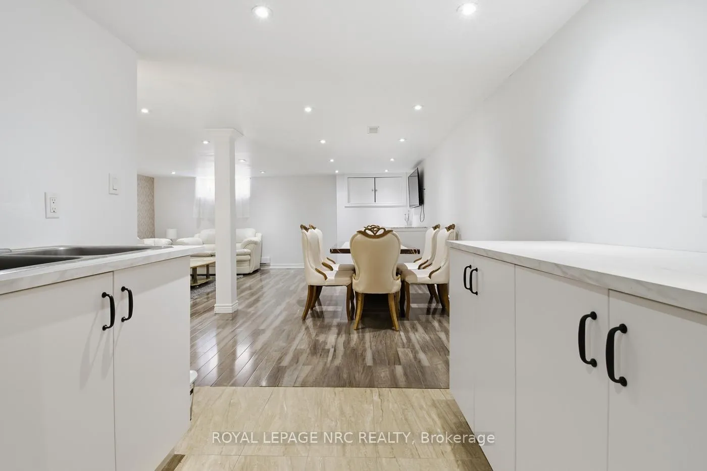 Photo 41 of 6384 Montrose Road, Niagara Falls, West Wood — HOMEH