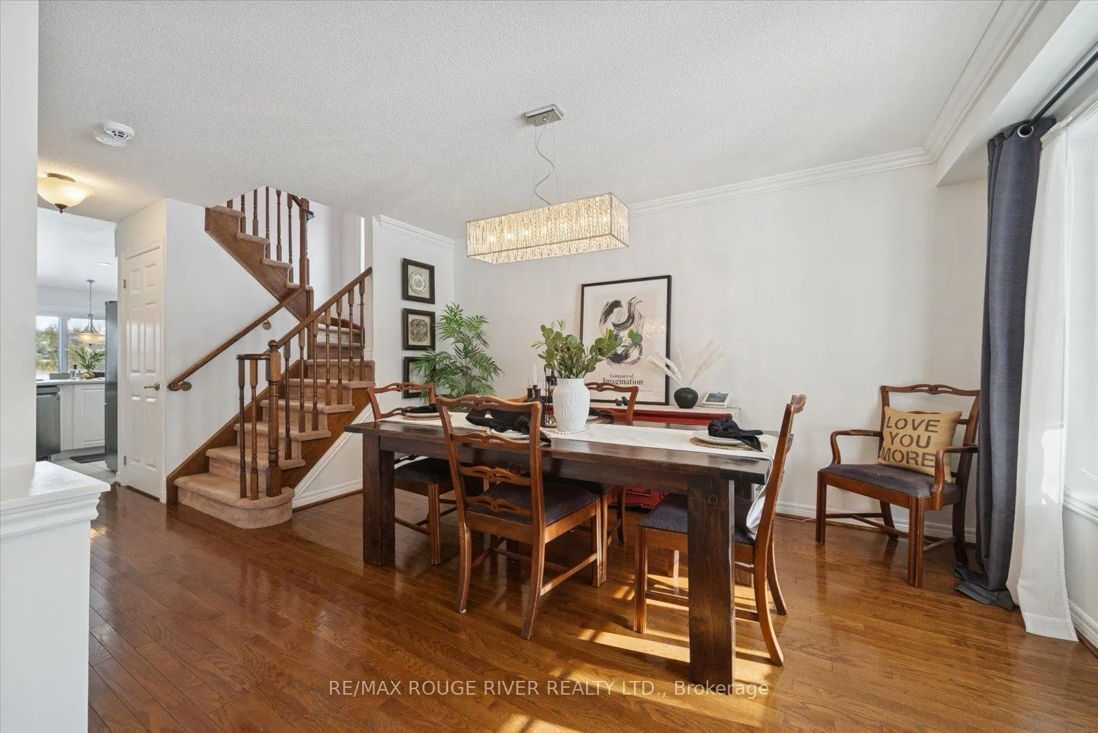 Photo 6 of 774 Craighurst Court, Pickering, Amberlea — HOMEH