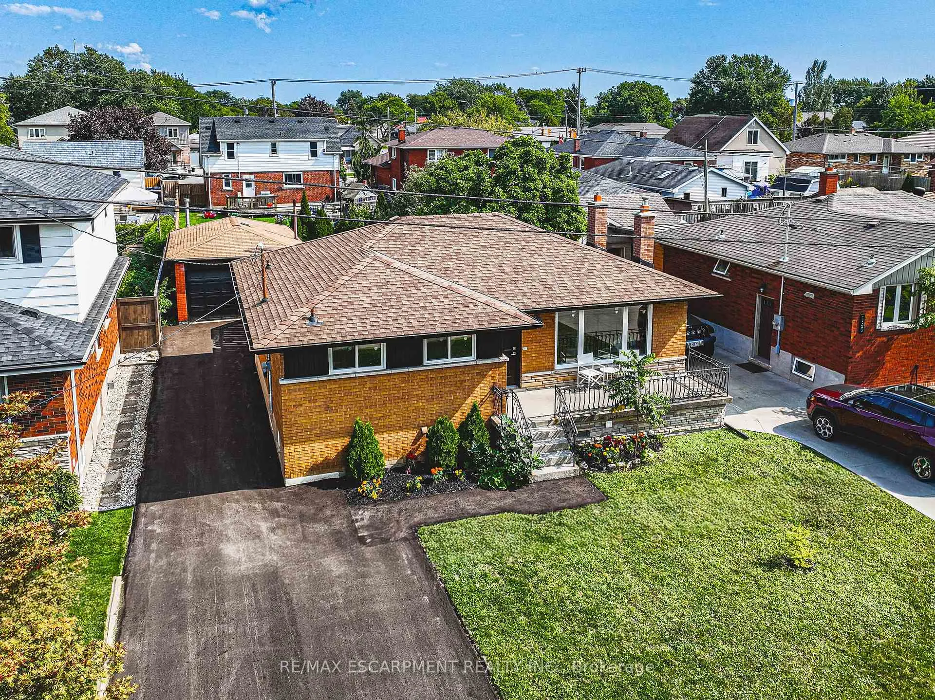 Photo 3 of 131 Welbourn Drive, Hamilton, Balfour — HOMEH