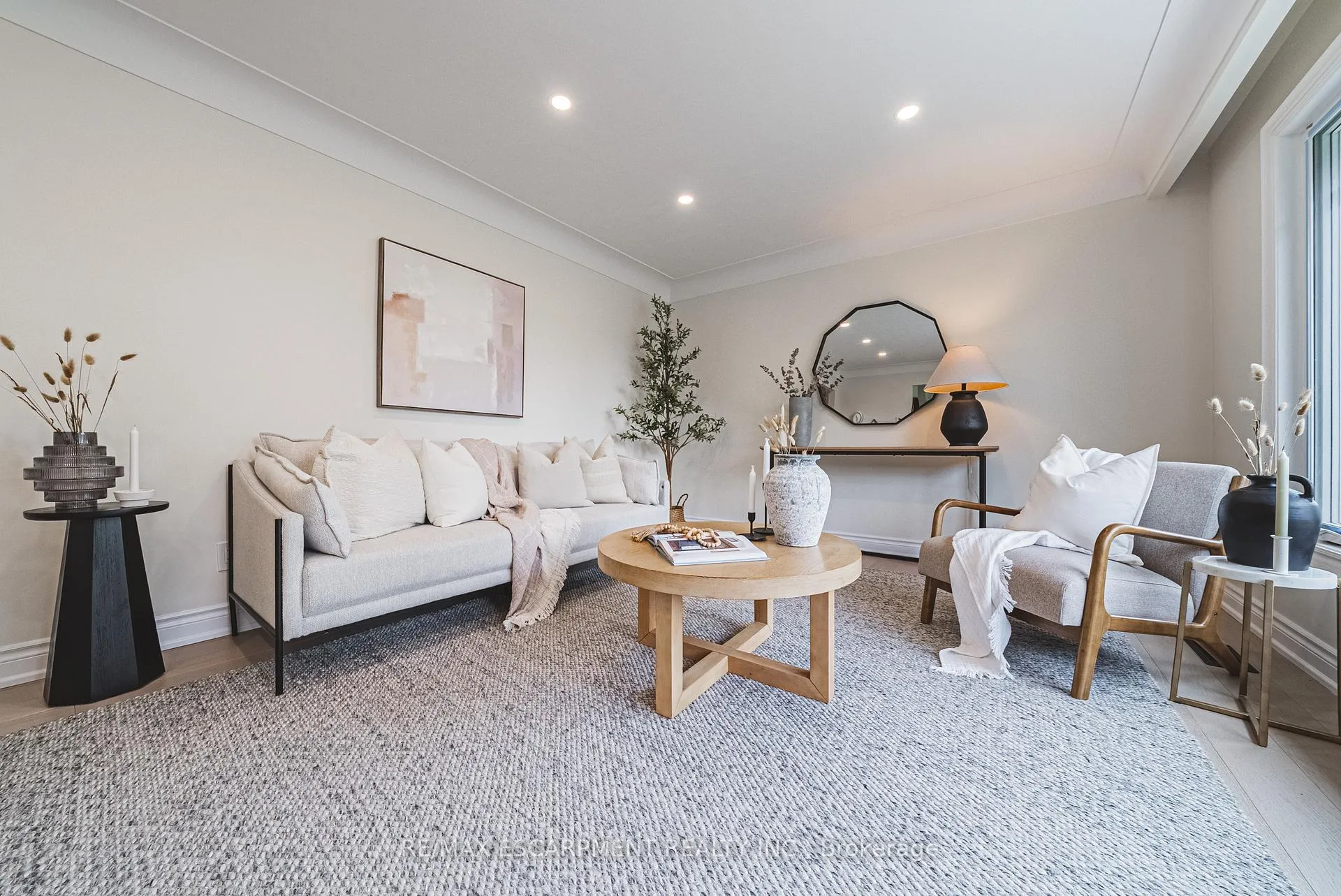 Photo 7 of 131 Welbourn Drive, Hamilton, Balfour — HOMEH