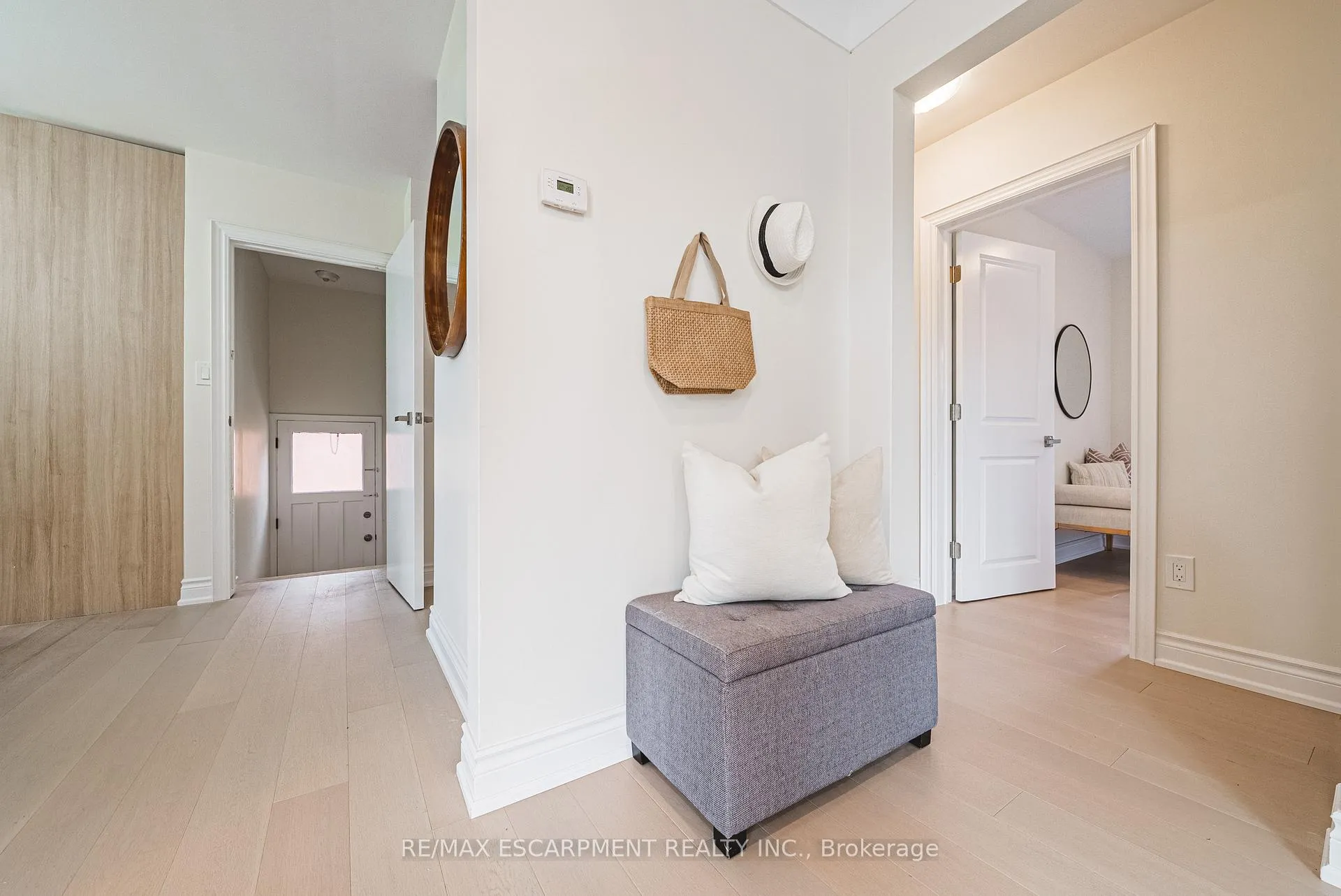 Photo 8 of 131 Welbourn Drive, Hamilton, Balfour — HOMEH