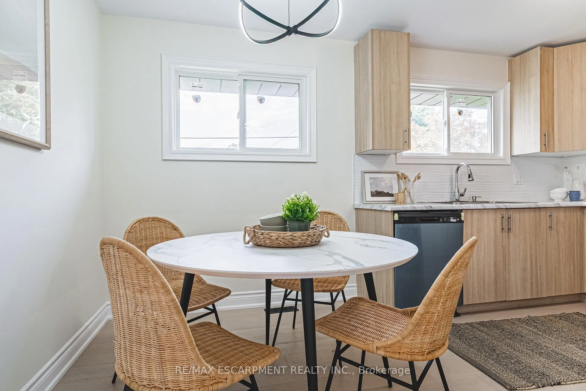 Photo 9 of 131 Welbourn Drive, Hamilton, Balfour — HOMEH