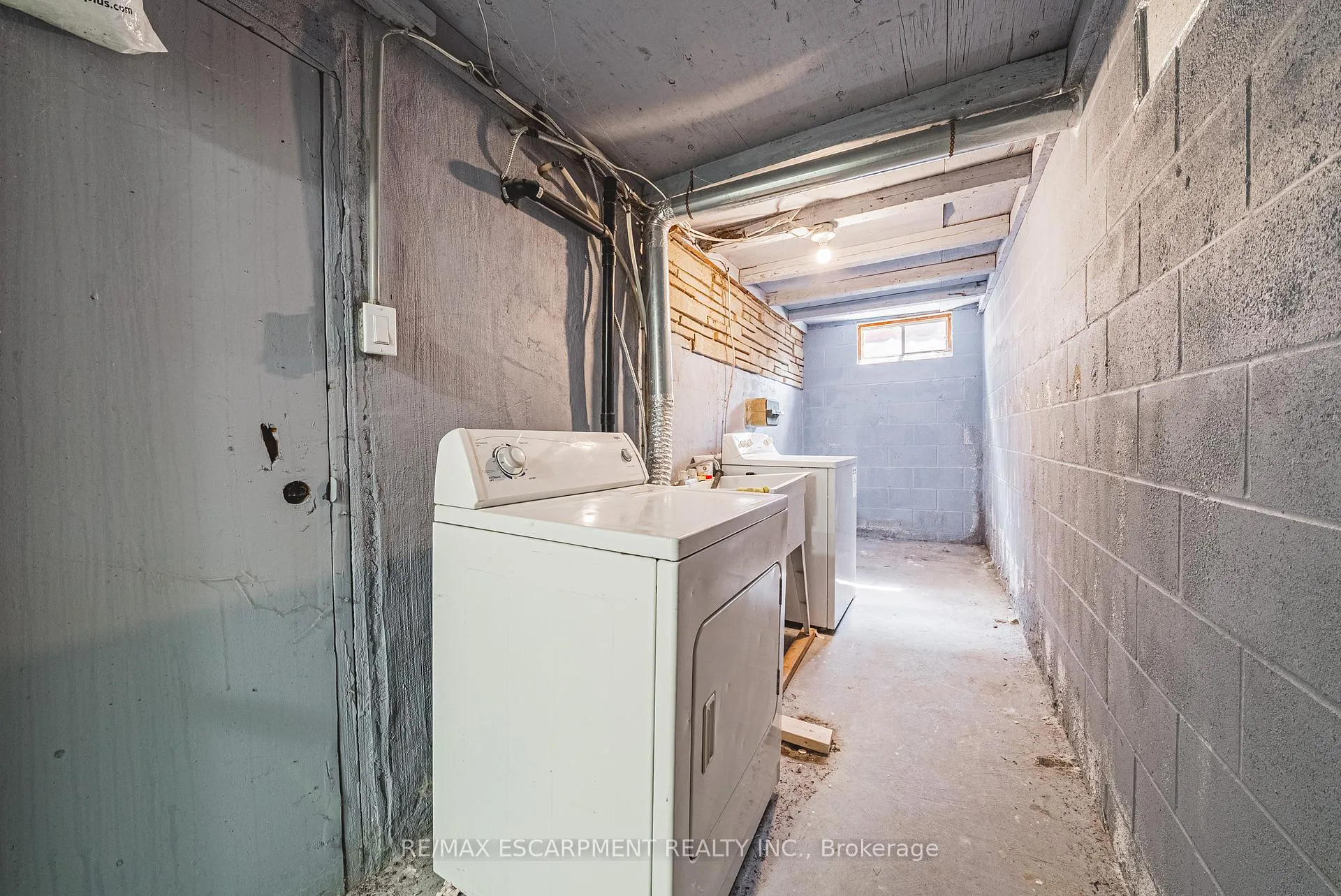 Photo 31 of 131 Welbourn Drive, Hamilton, Balfour — HOMEH
