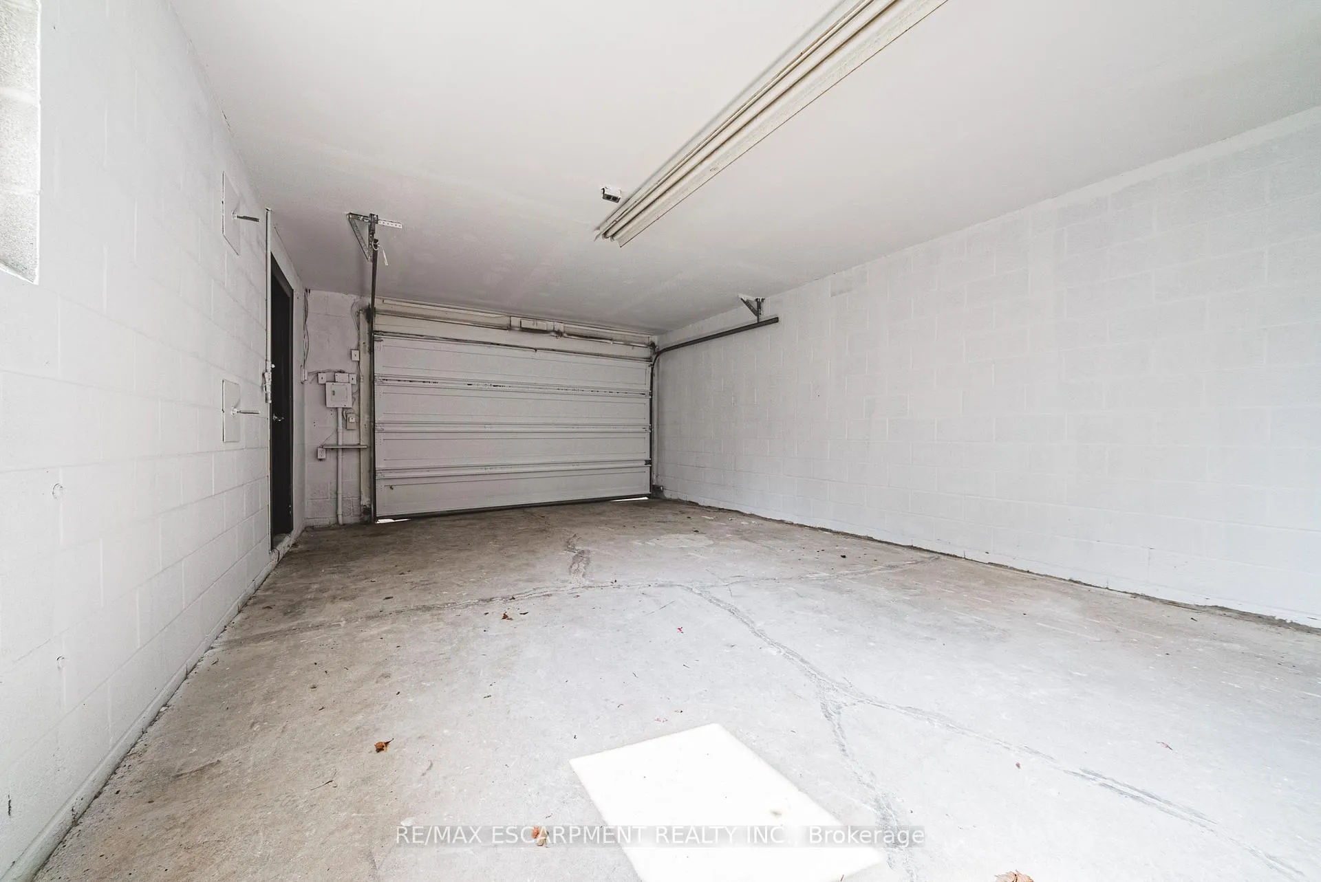 Photo 37 of 131 Welbourn Drive, Hamilton, Balfour — HOMEH