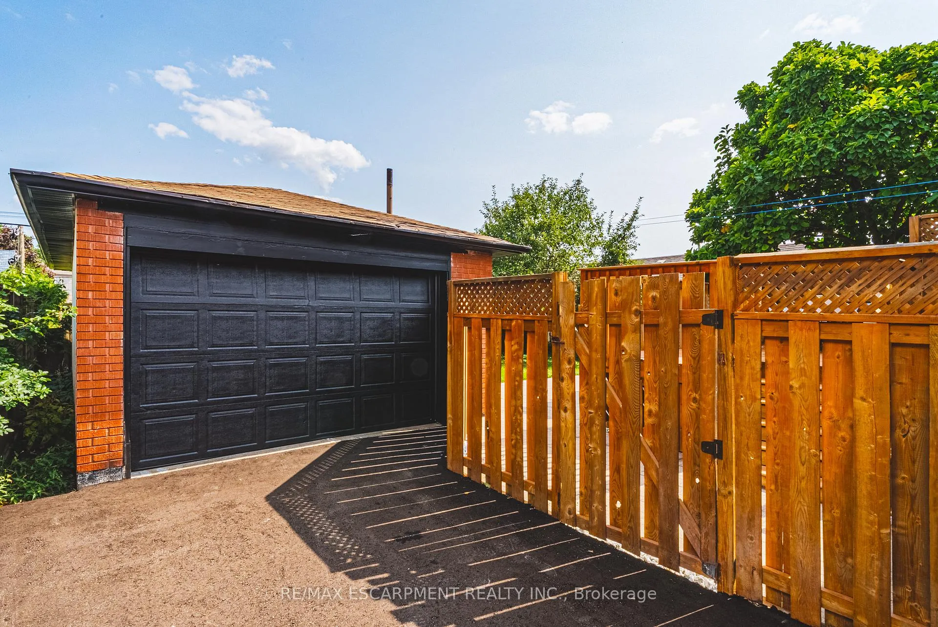 Photo 38 of 131 Welbourn Drive, Hamilton, Balfour — HOMEH