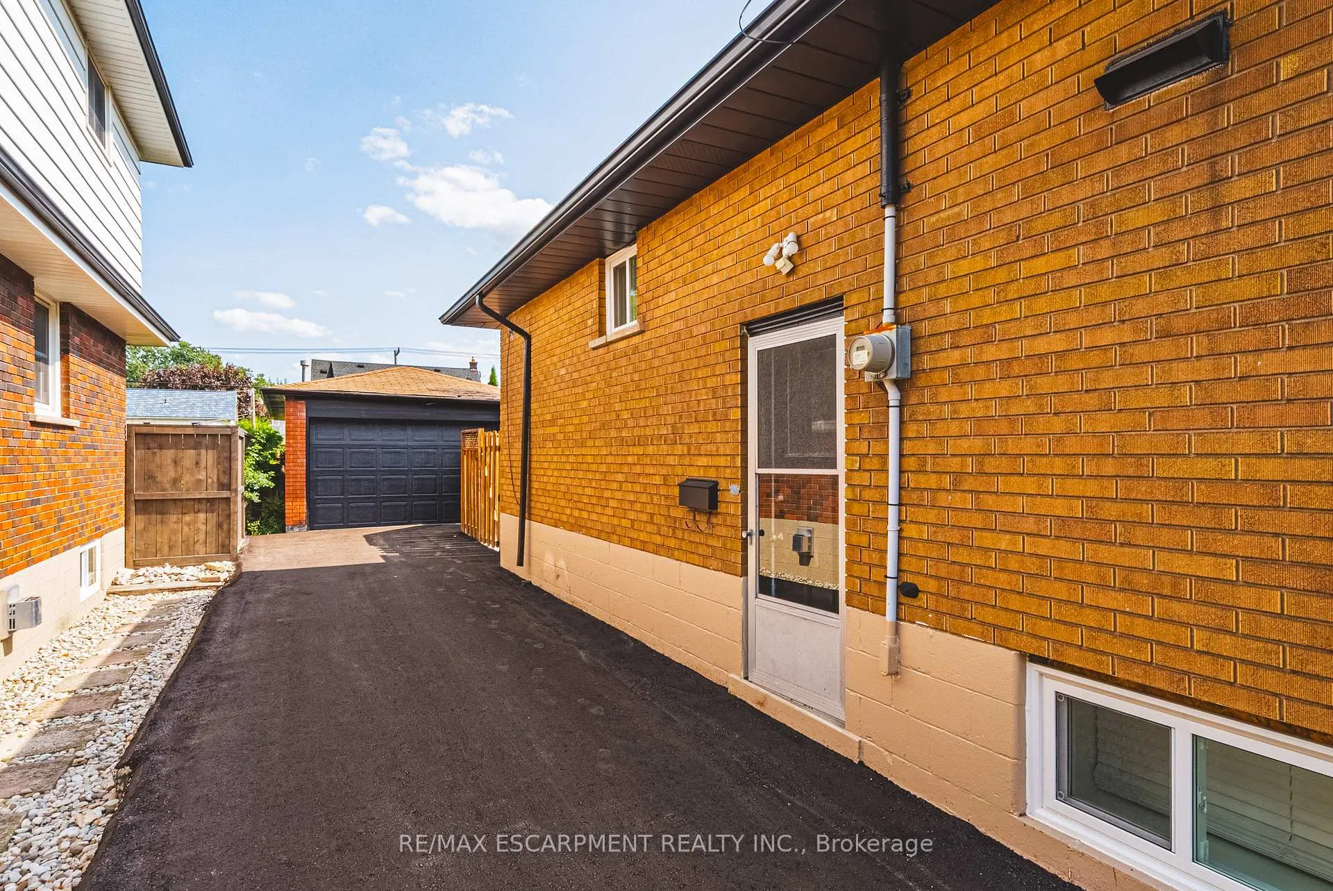 Photo 39 of 131 Welbourn Drive, Hamilton, Balfour — HOMEH