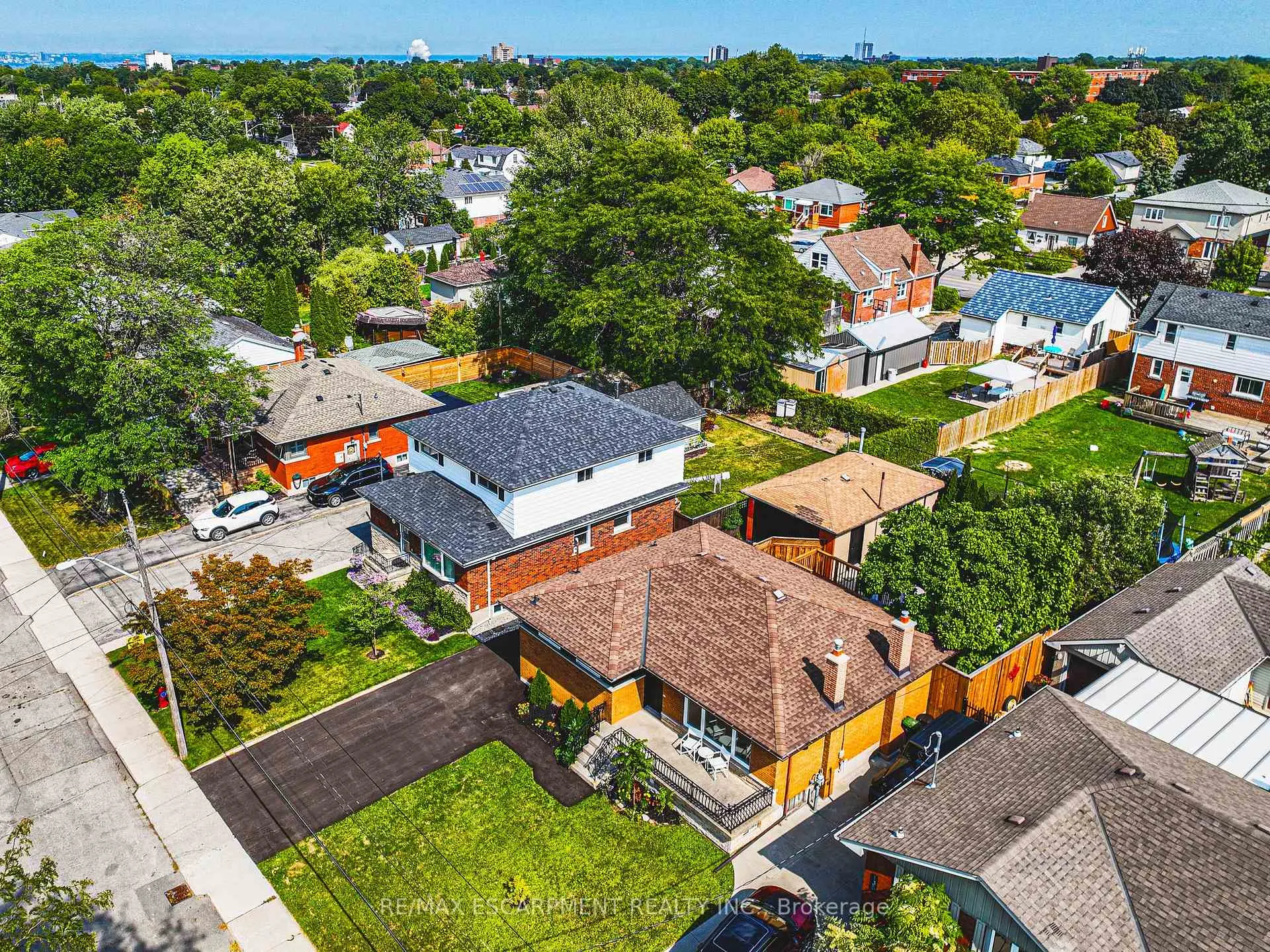 Photo 46 of 131 Welbourn Drive, Hamilton, Balfour — HOMEH