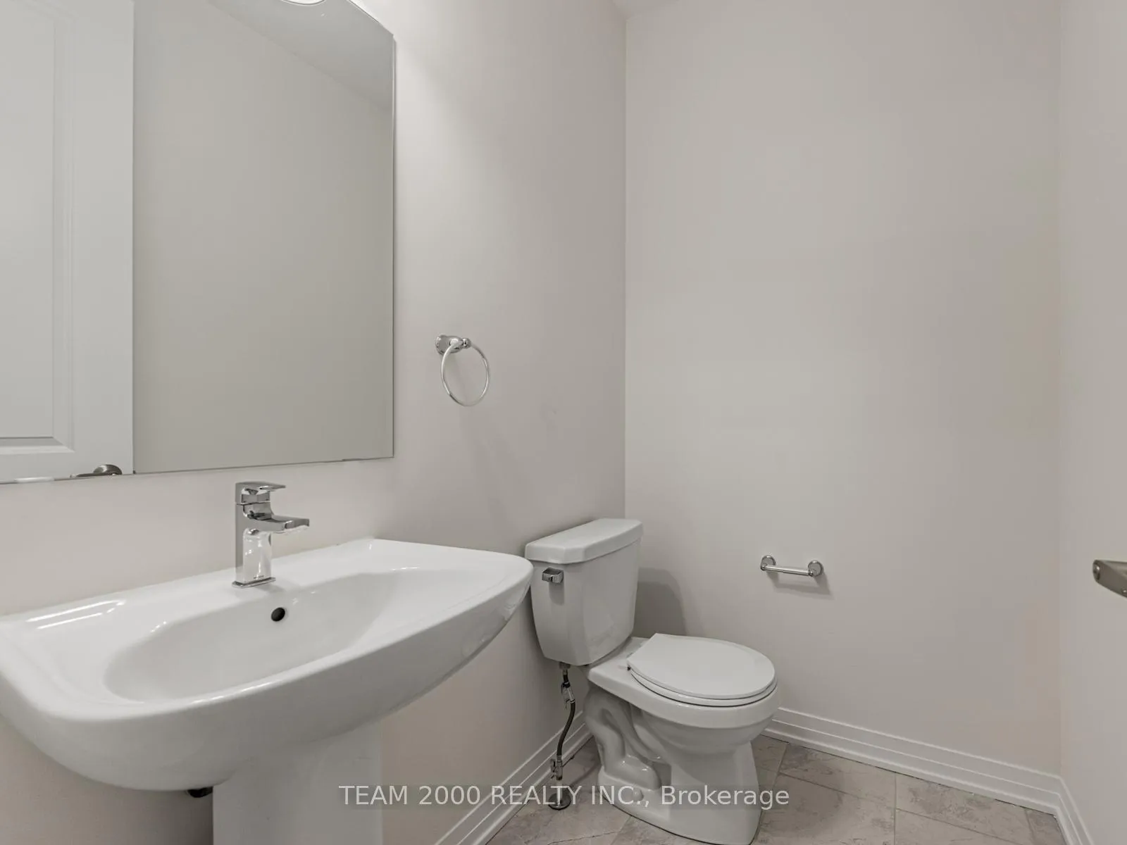 Photo 11 of 127 Soules Square, Hamilton, Binbrook — HOMEH