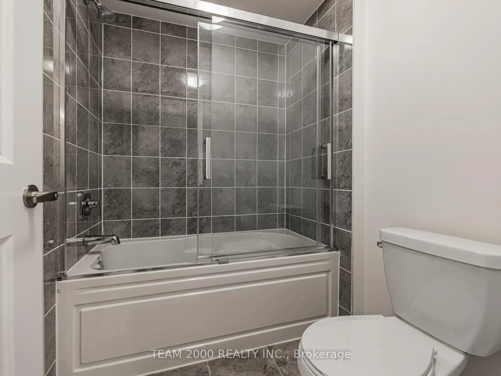 Photo 22 of 127 Soules Square, Hamilton, Binbrook — HOMEH