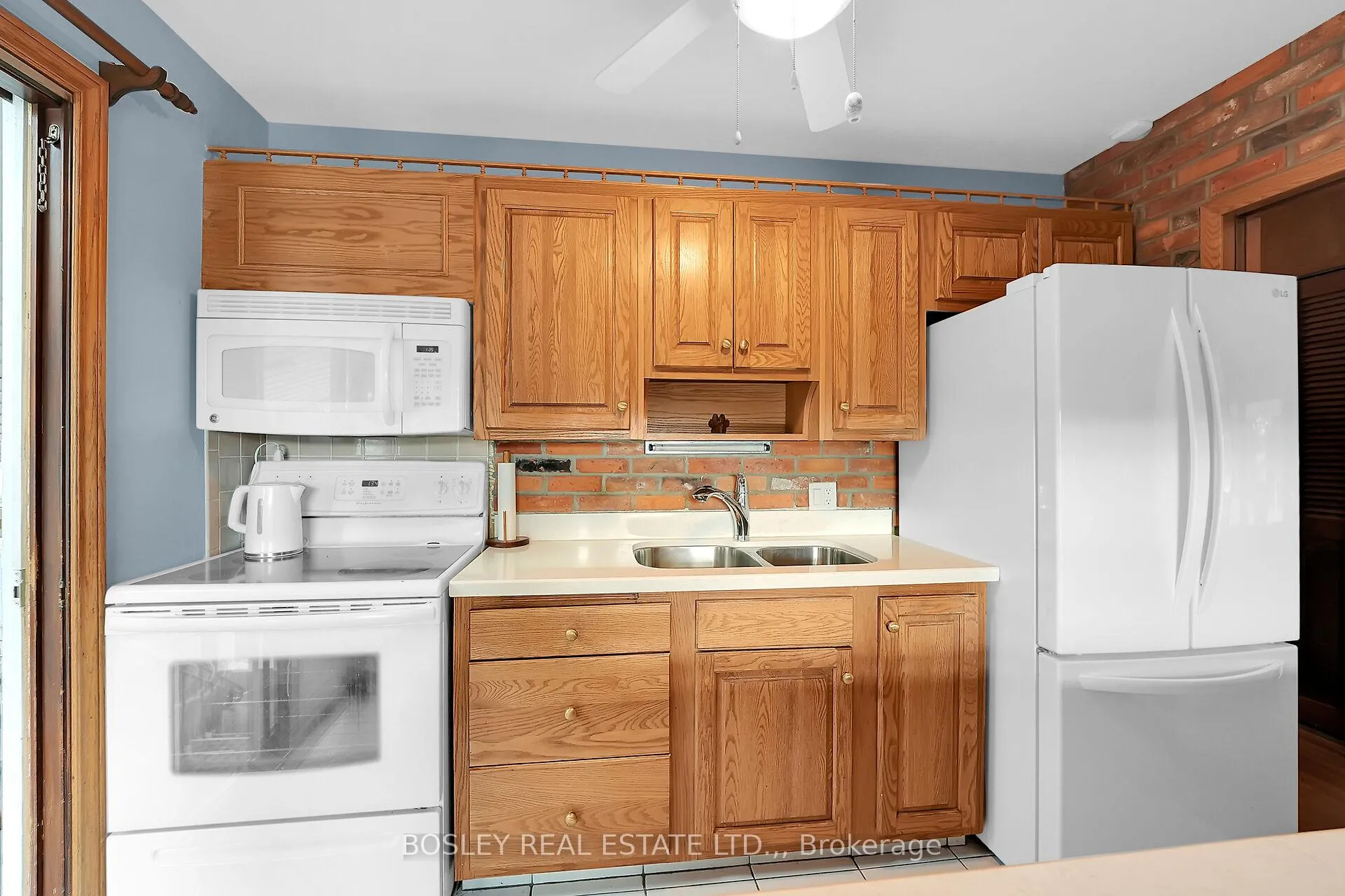 Photo 13 of 25 Lawrence Drive, Thorold, Confederation Heights — HOMEH