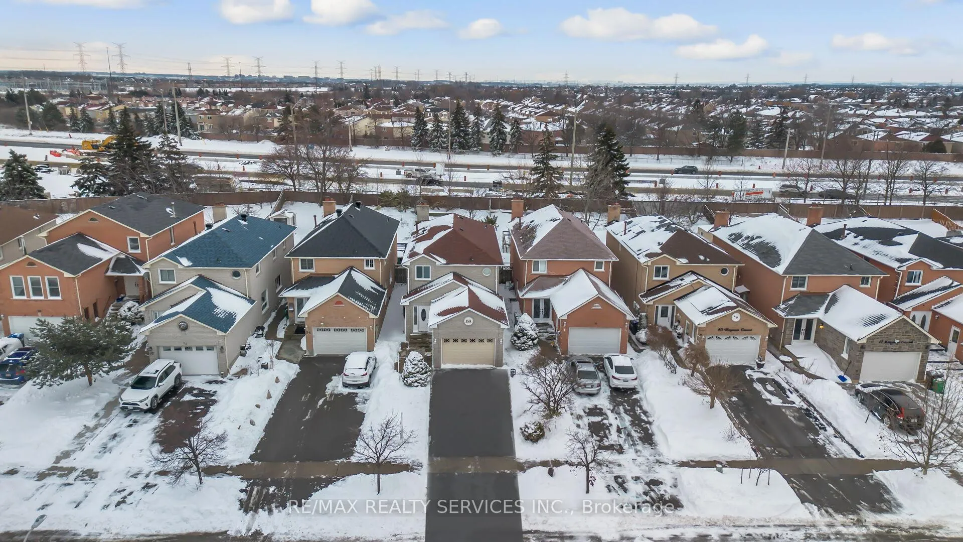 Photo 2 of 36 Merganser Crescent, Brampton, Fletcher's Creek South — HOMEH