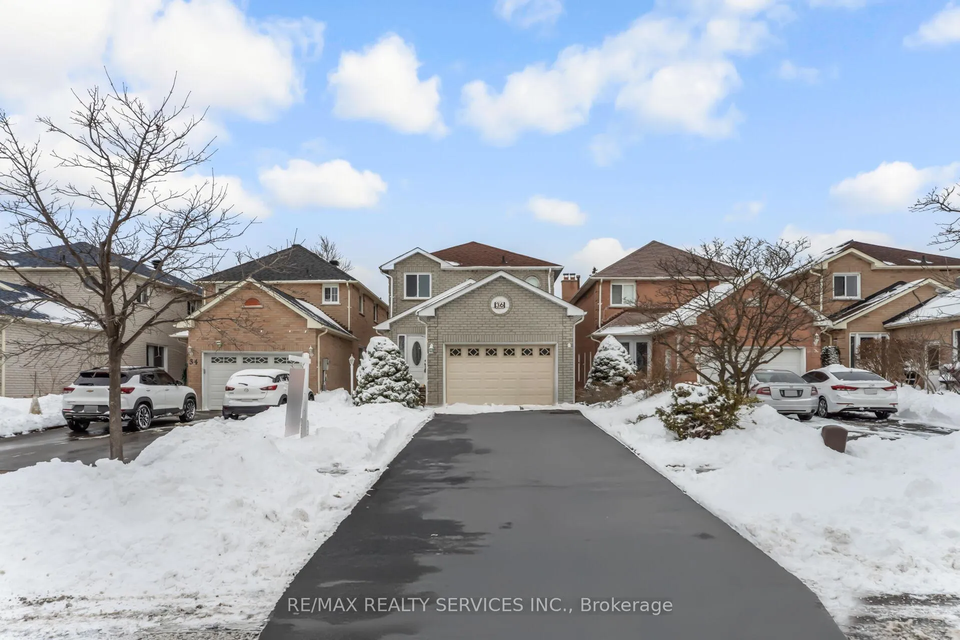 Photo 6 of 36 Merganser Crescent, Brampton, Fletcher's Creek South — HOMEH