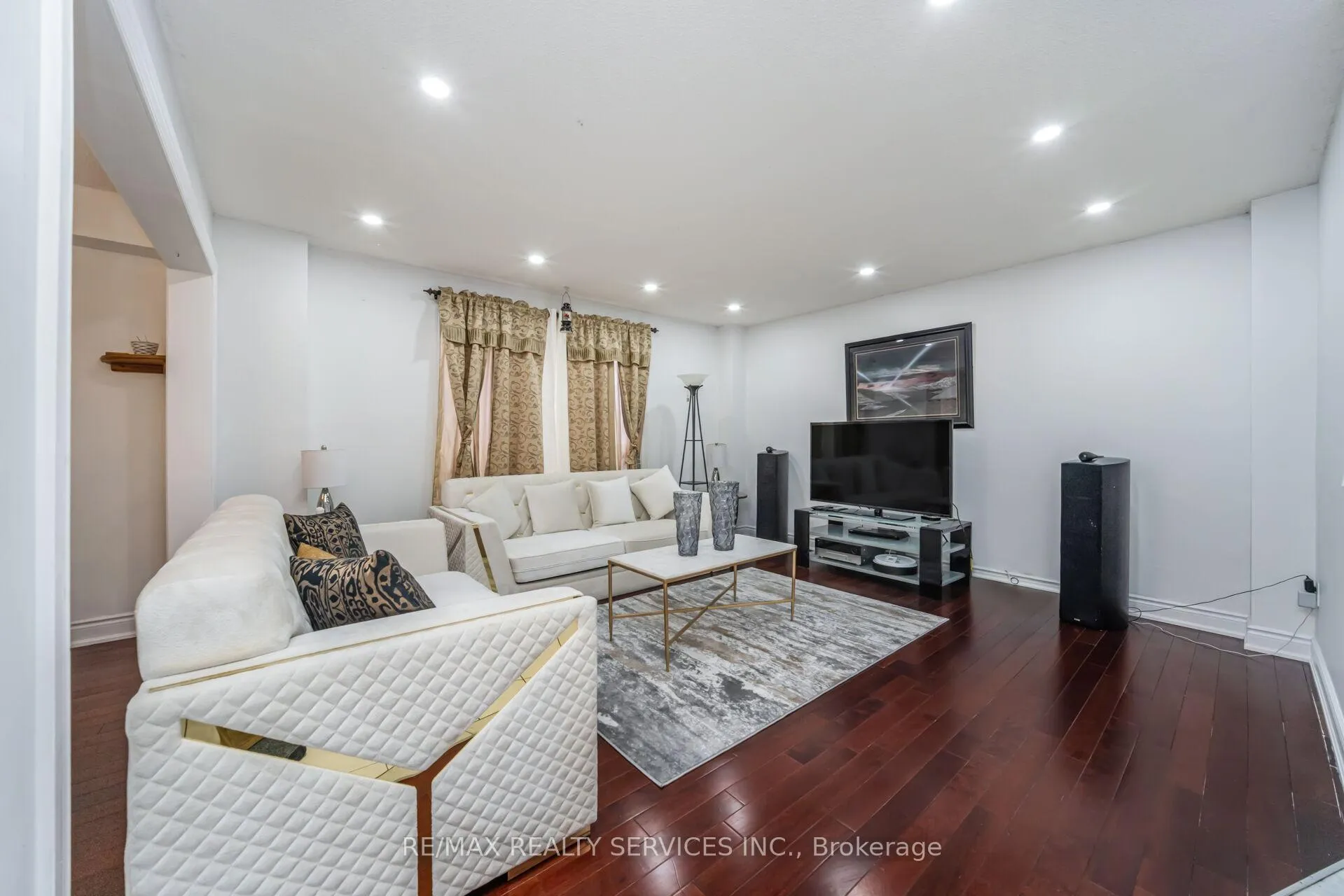 Photo 11 of 36 Merganser Crescent, Brampton, Fletcher's Creek South — HOMEH