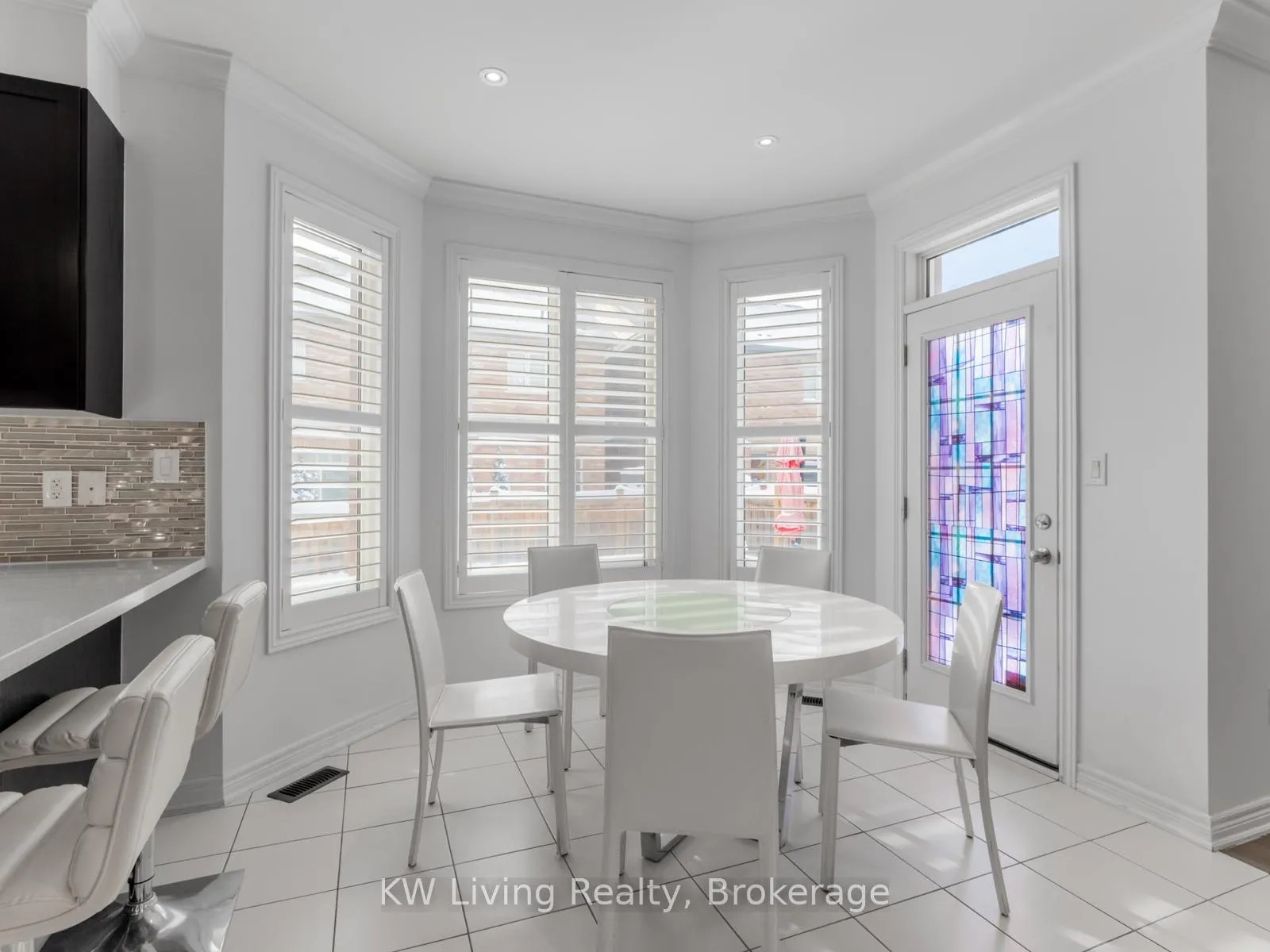 Photo 12 of 101 Beckett Avenue, Markham, Berczy — HOMEH