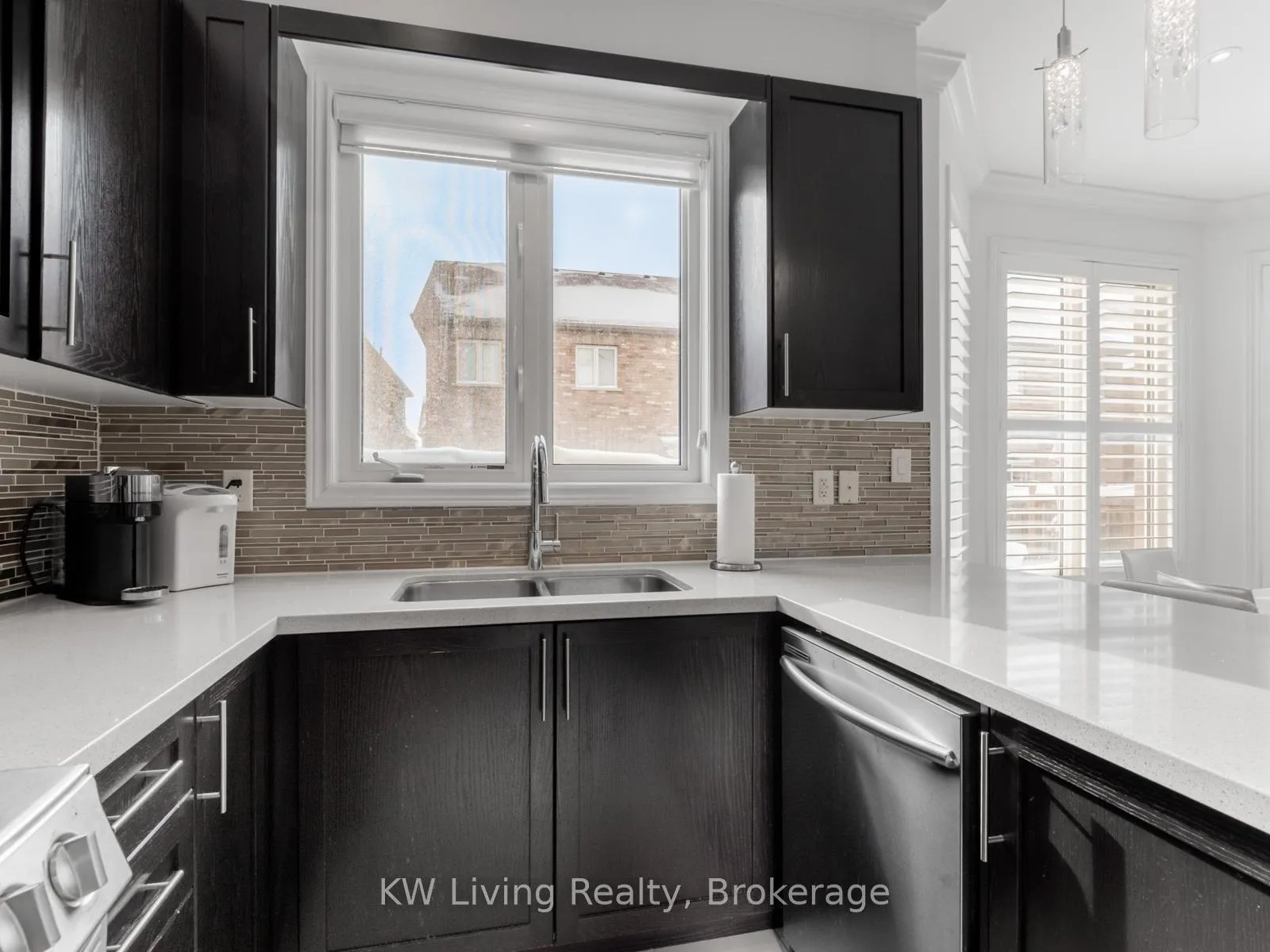 Photo 15 of 101 Beckett Avenue, Markham, Berczy — HOMEH