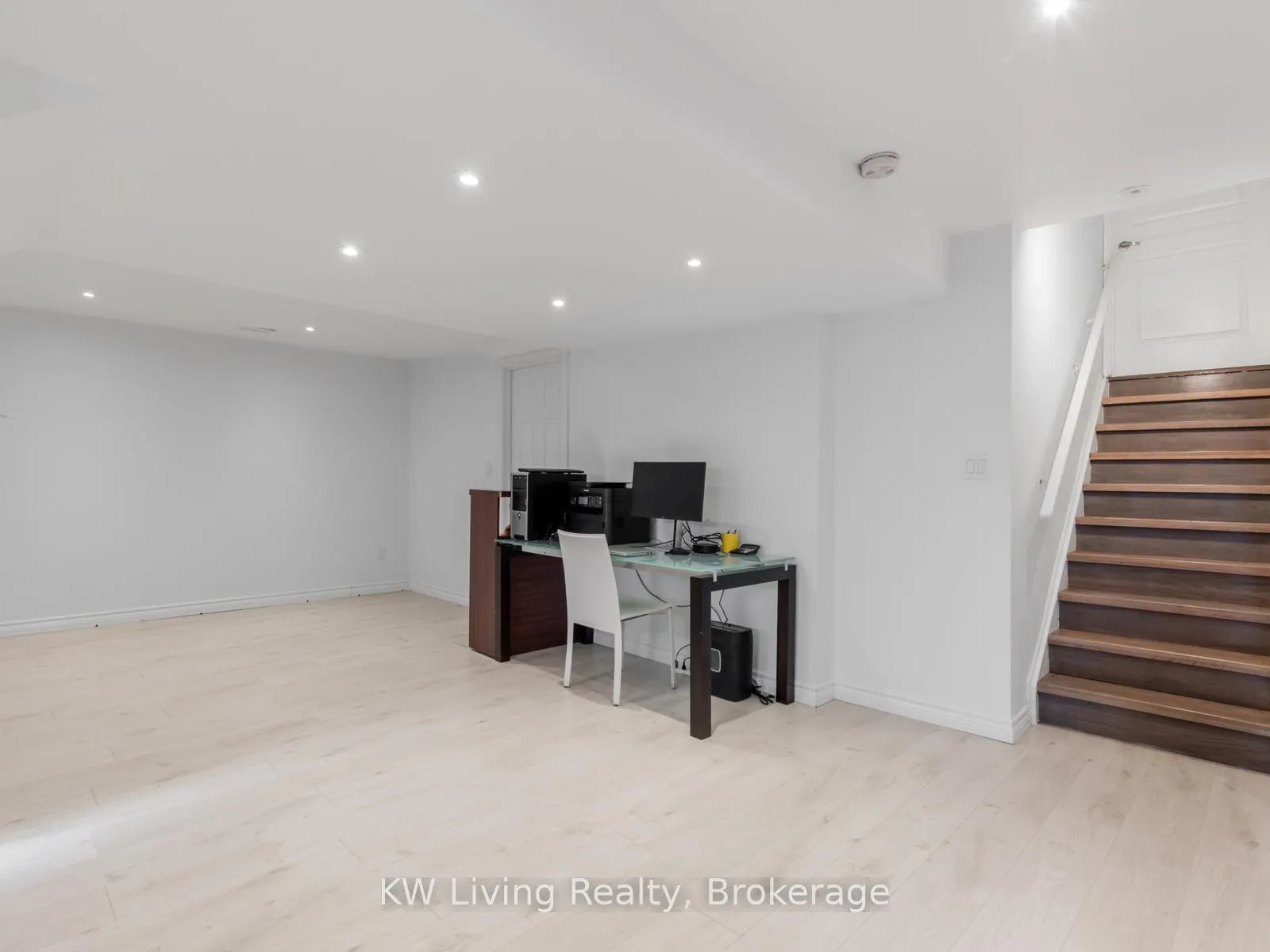 Photo 27 of 101 Beckett Avenue, Markham, Berczy — HOMEH