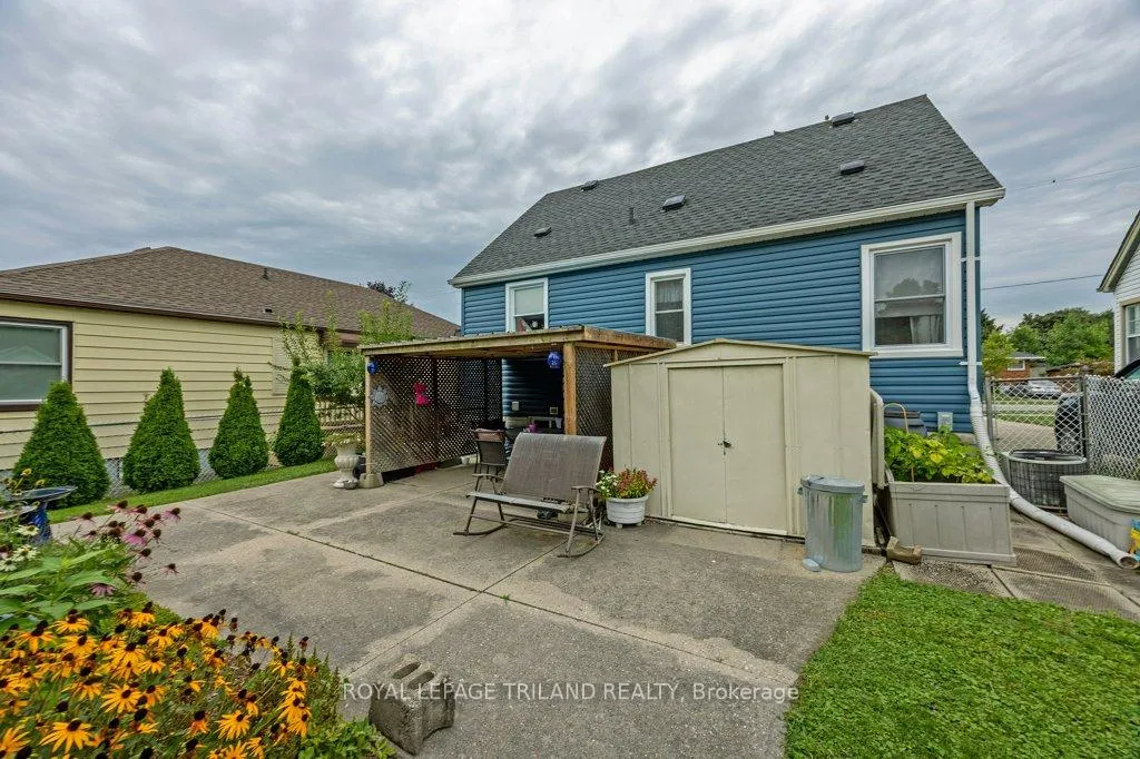 Photo 13 of 179 Forest Avenue, St. Thomas — HOMEH
