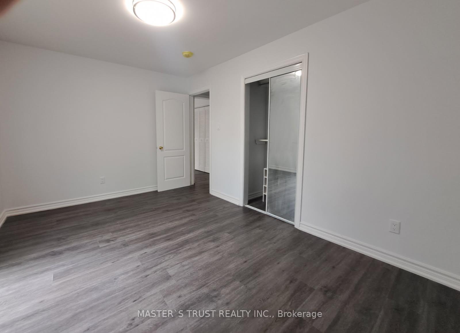 Photo 6 of Unit 3, 22 Brennan Avenue, Barrie, South Shore — HOMEH
