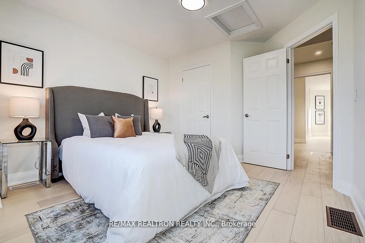 Photo 33 of 2798 Donald Cousens Parkway, Markham, Cornell — HOMEH
